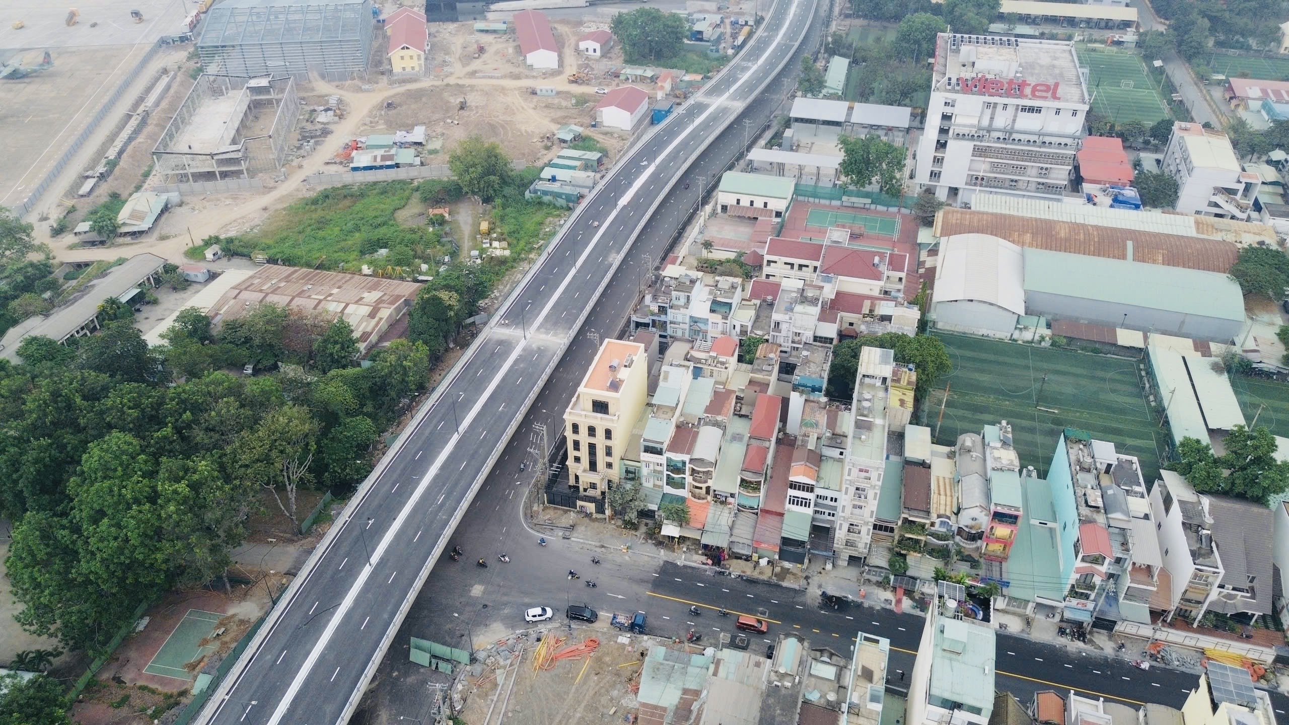 TP.HCM: Nhiều dự &aacute;n khởi c&ocirc;ng, về đ&iacute;ch dịp kỷ niệm 50 năm thống nhất đất nước- Ảnh 2.