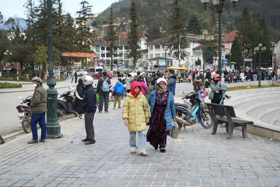 Người d&acirc;n T&acirc;y Bắc băng rừng vượt n&uacute;i vui xu&acirc;n đ&oacute;n Tết- Ảnh 20.