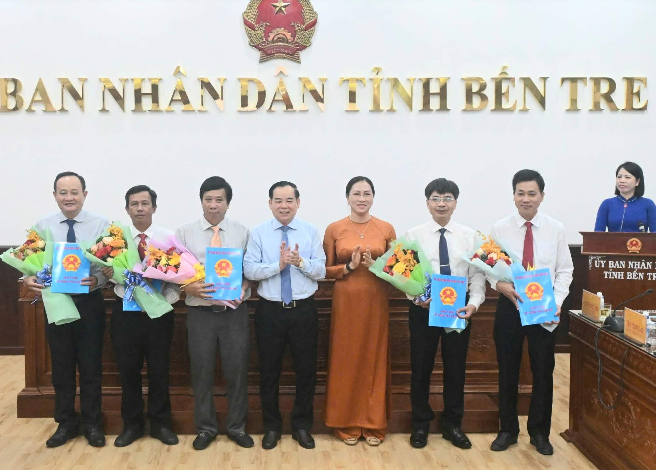 &Ocirc;ng Cao Minh Đức được bổ nhiệm l&agrave;m Gi&aacute;m đốc Sở X&acirc;y dựng Bến Tre- Ảnh 1.