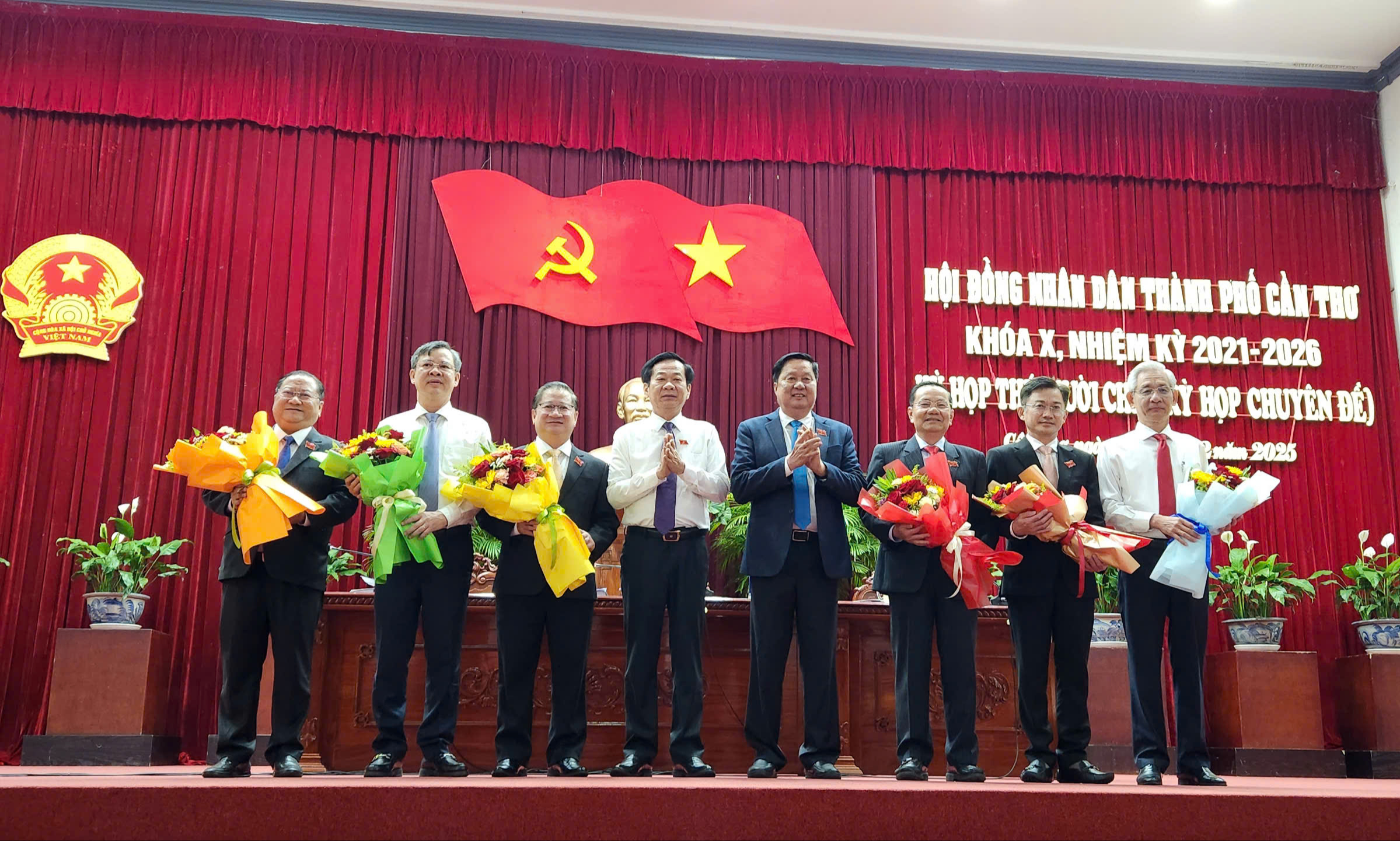 Ông Trương Cảnh Tuyên làm Chủ tịch UBND TP Cần Thơ- Ảnh 1. Ông Trương Cảnh Tuyên làm Chủ tịch UBND TP Cần Thơ- Ảnh 1.