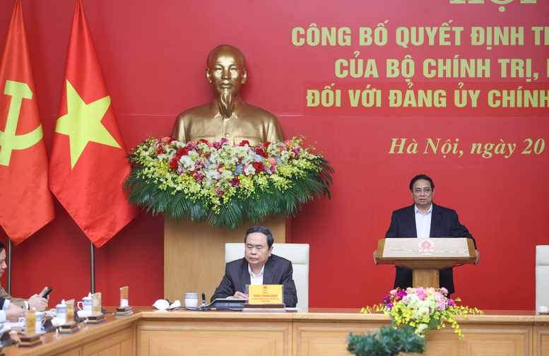C&ocirc;ng bố quyết định th&agrave;nh lập c&aacute;c đo&agrave;n kiểm tra đối với Đảng ủy Ch&iacute;nh phủ, Đảng ủy Quốc hội- Ảnh 1.