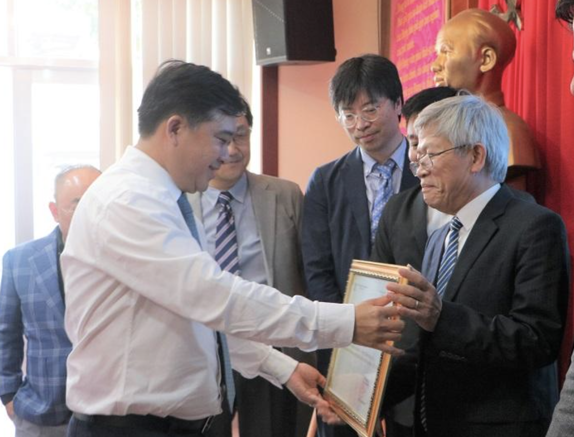 Giải nhất &yacute; tưởng quy hoạch đ&ocirc; thị s&acirc;n bay Long Th&agrave;nh nhận 2 tỷ đồng tiền thưởng- Ảnh 2.