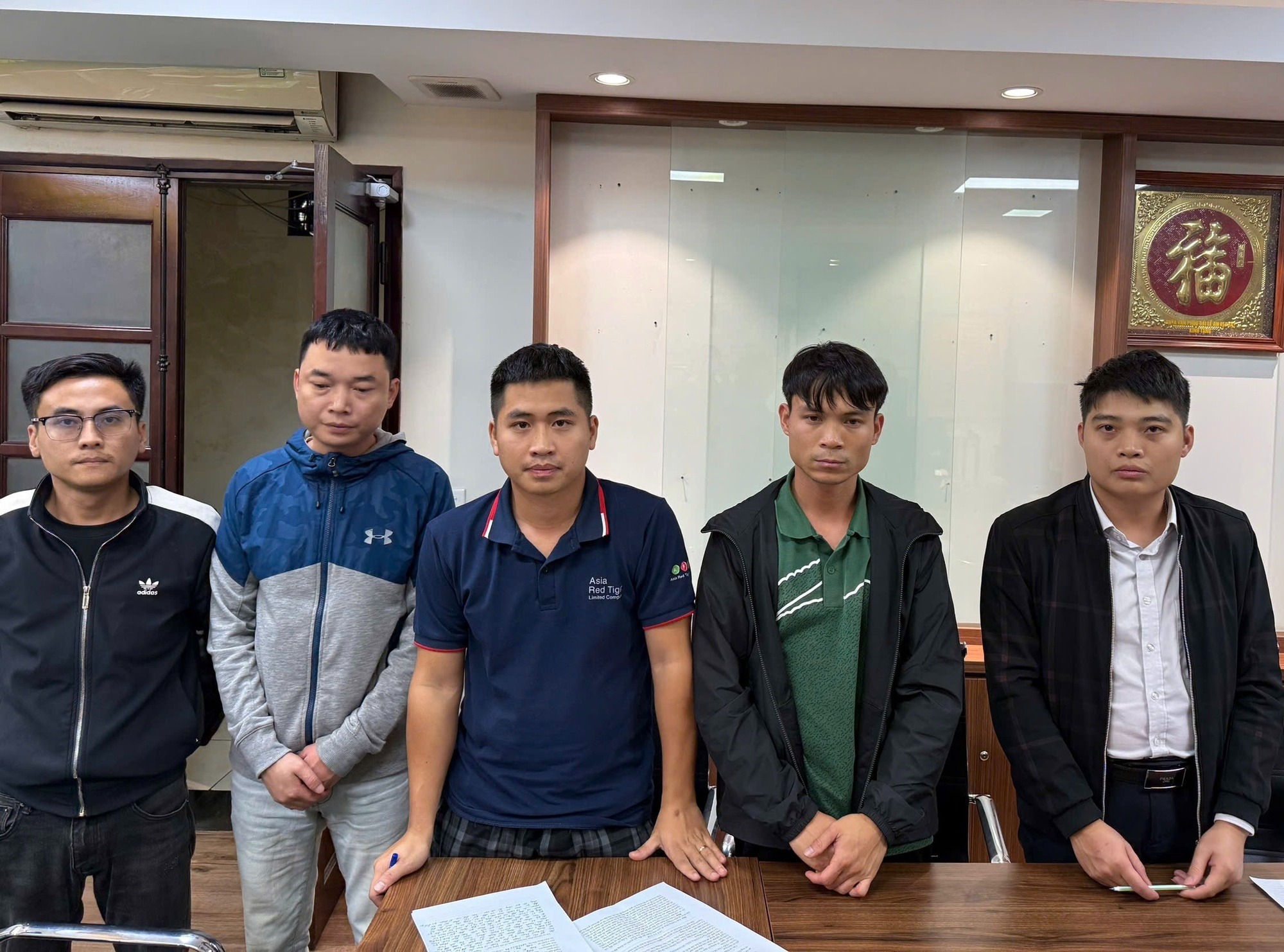 Sắp x&eacute;t xử lưu động vụ &aacute;n đấu gi&aacute; 30 tỷ/m2 đất S&oacute;c Sơn rồi "b&ugrave;ng k&egrave;o"- Ảnh 1.