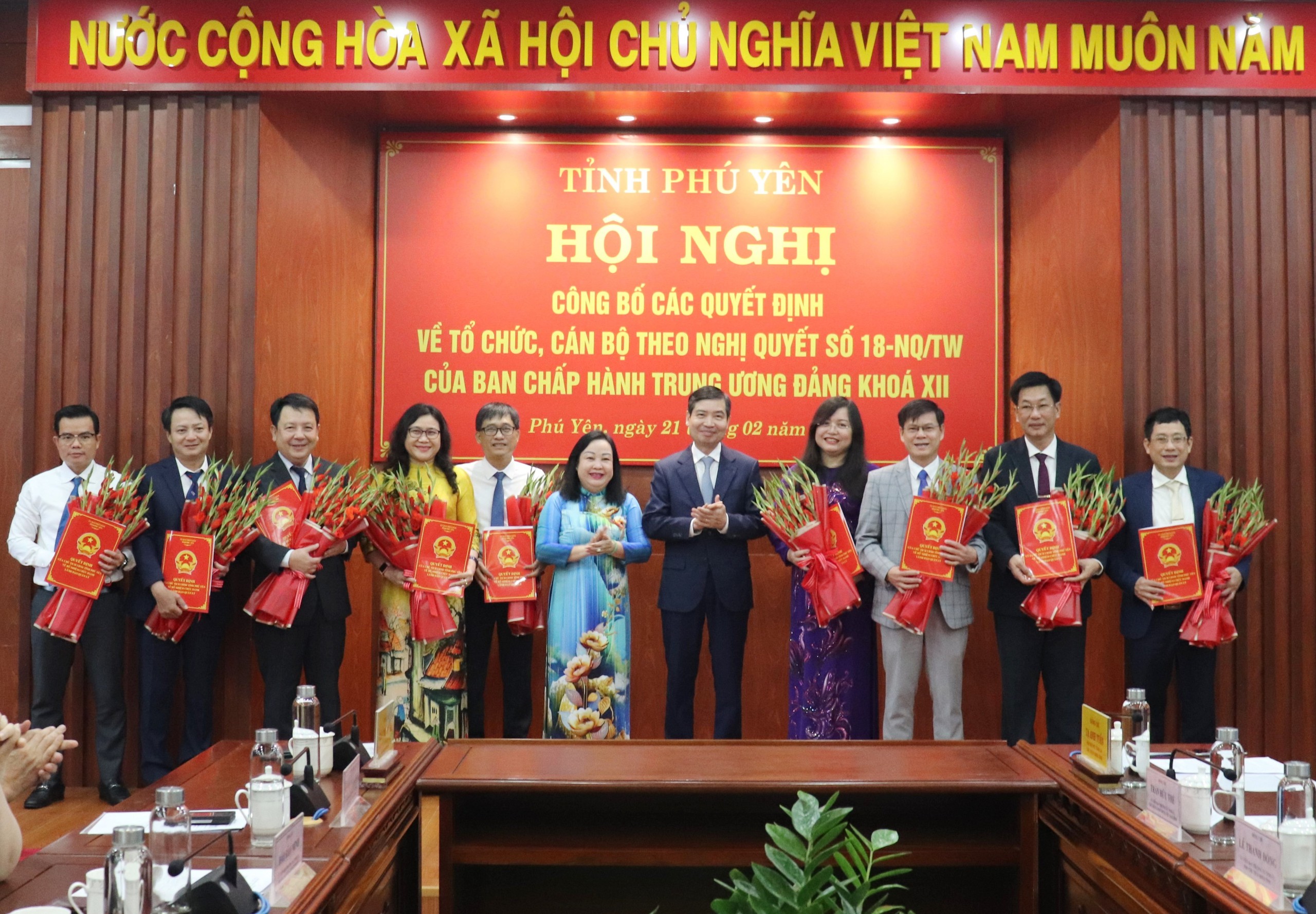 Danh s&aacute;ch gi&aacute;m đốc c&aacute;c sở ở Ph&uacute; Y&ecirc;n sau s&aacute;p nhập- Ảnh 1.