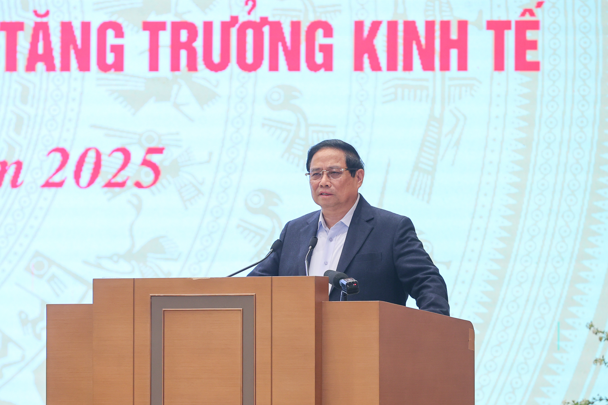 Thủ tướng hoan ngh&ecirc;nh Hải Ph&ograve;ng g&oacute;p 11.000 tỷ l&agrave;m tuyến đường sắt kết nối với Trung Quốc- Ảnh 1.
