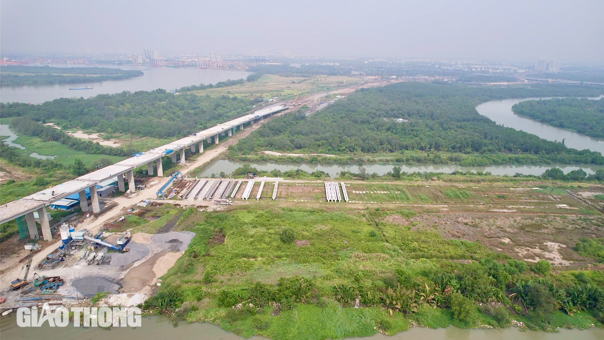 To&agrave;n cảnh cầu Nhơn Trạch sắp hợp long, đường dẫn đ&atilde; thảm nhựa- Ảnh 10.