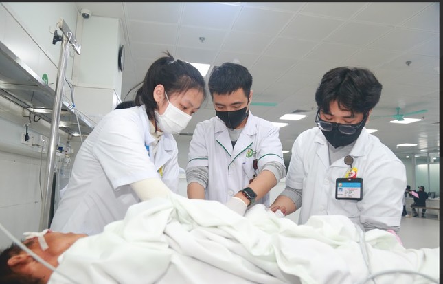 Vụ tai nạn 6 người chết ở Sơn La: Nạn nh&acirc;n kể lại ph&uacute;t tho&aacute;t chết tr&ecirc;n chuyến xe định mệnh- Ảnh 4.