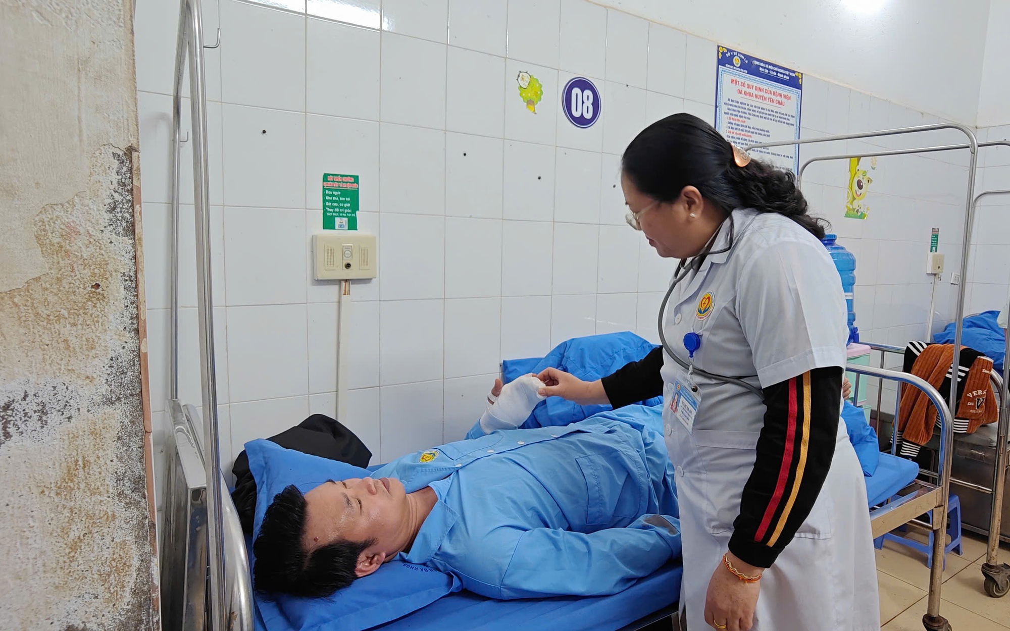 Sức khỏe c&aacute;c nạn nh&acirc;n bị thương trong vụ tai nạn ở Sơn La hiện ra sao?