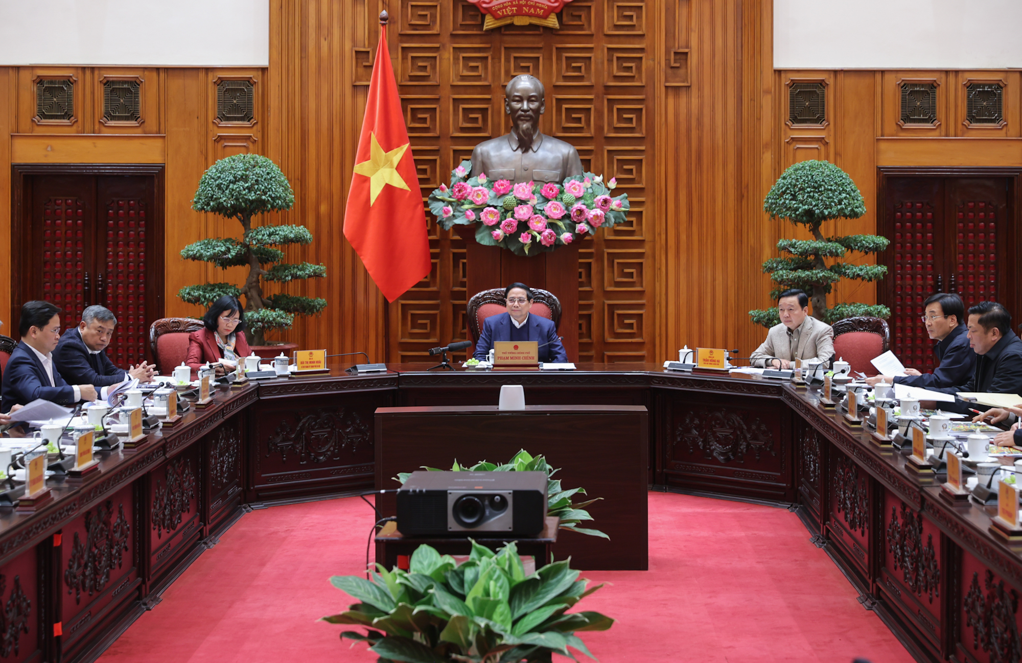 Thủ tướng: Làm đường kết nối sân bay Gia Bình và Hà Nội nhanh nhất, thẳng nhất, đẹp nhất- Ảnh 2. Thủ tướng: Làm đường kết nối sân bay Gia Bình và Hà Nội nhanh nhất, thẳng nhất, đẹp nhất- Ảnh 2.