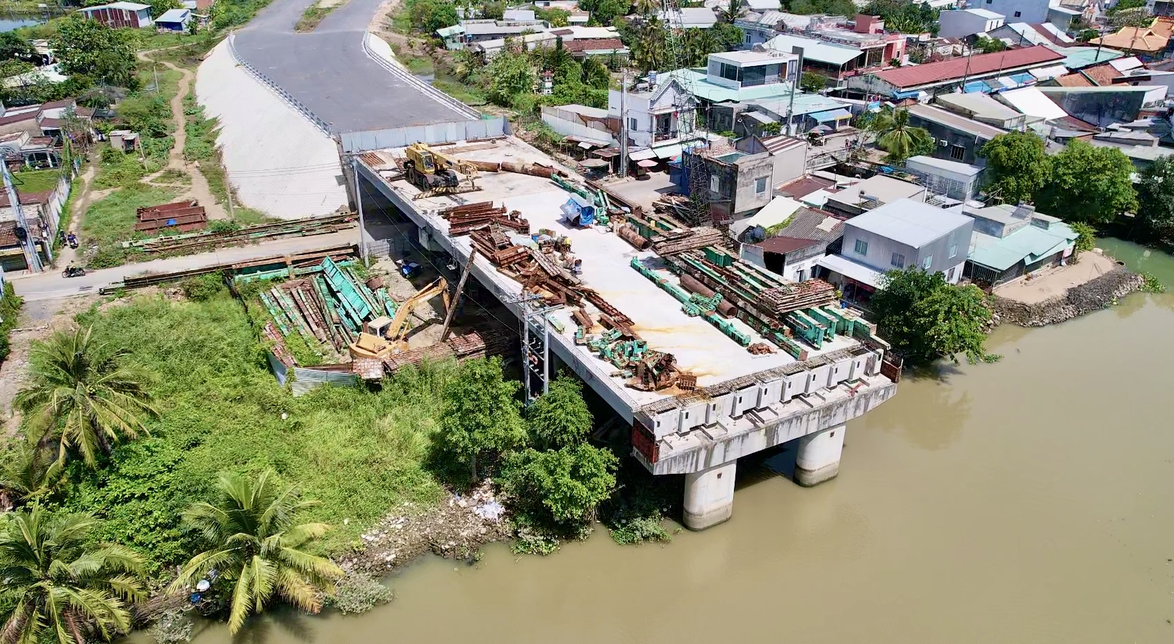 Cầu Vàm Cái Sứt xây xong vẫn đóng vì thiếu đường nối về cao tốc TP.HCM - Long Thành- Ảnh 8. Cầu Vàm Cái Sứt xây xong vẫn đóng vì thiếu đường nối về cao tốc TP.HCM - Long Thành- Ảnh 8.