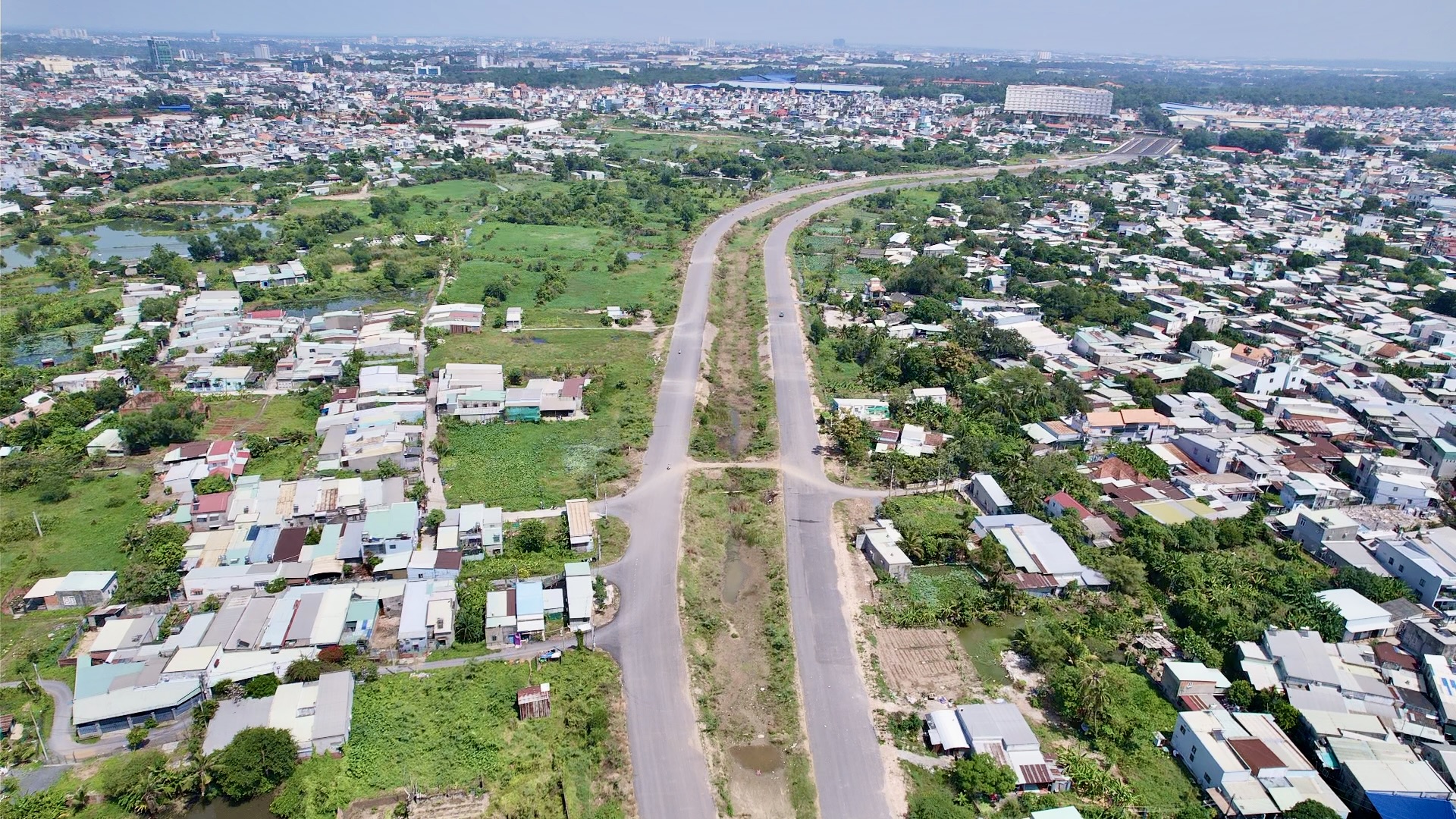 Cầu Vàm Cái Sứt xây xong vẫn đóng vì thiếu đường nối về cao tốc TP.HCM - Long Thành- Ảnh 6. Cầu Vàm Cái Sứt xây xong vẫn đóng vì thiếu đường nối về cao tốc TP.HCM - Long Thành- Ảnh 6.