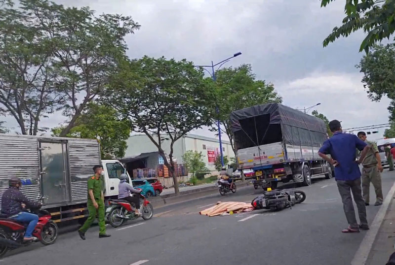Hiện trường vụ tai nạn khiến anh L tử vong tại chỗ.