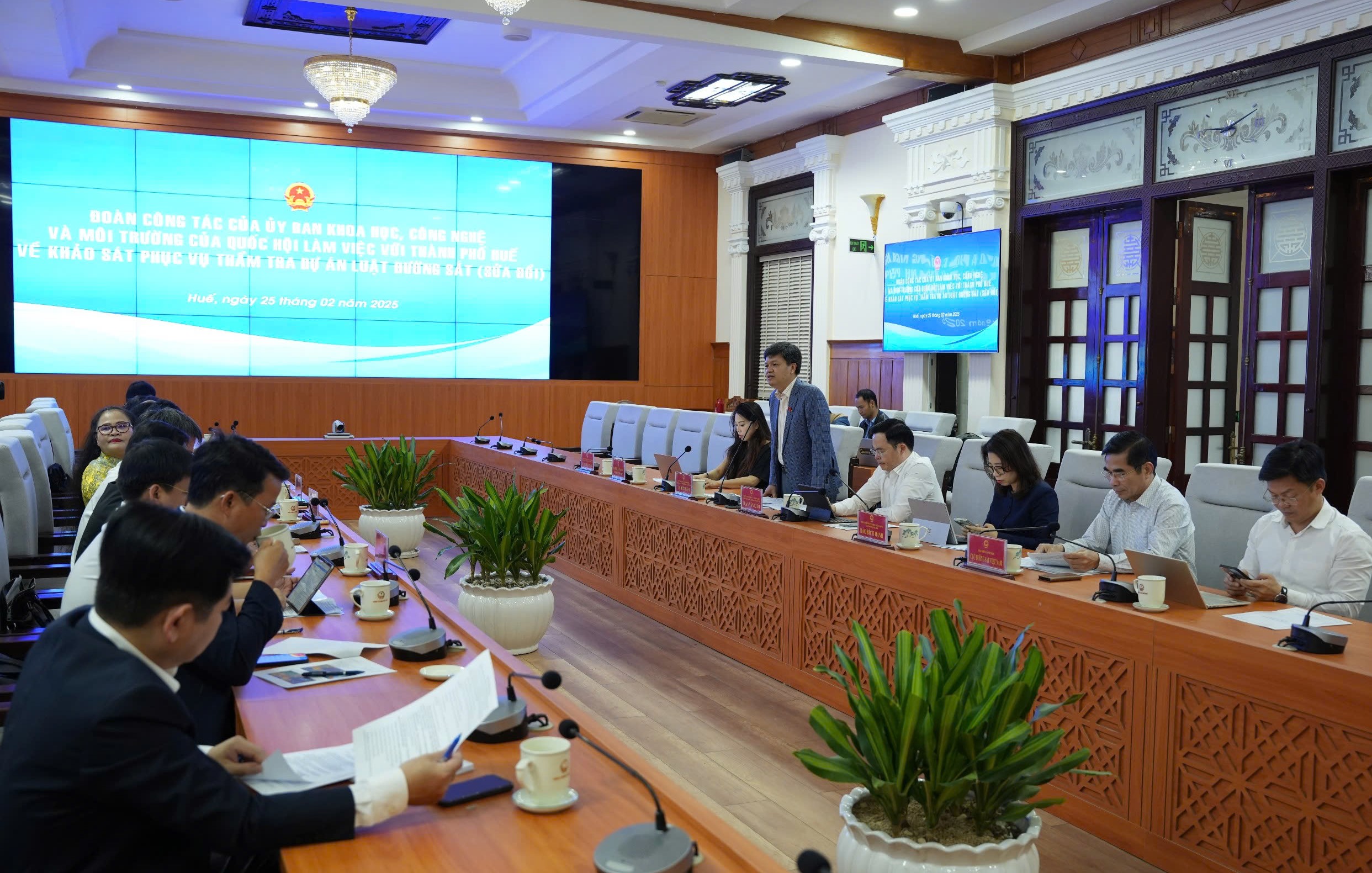 Đ&aacute;nh gi&aacute; thực trạng hệ thống đường sắt qua Huế, x&acirc;y dựng cơ chế ph&aacute;t triển ph&ugrave; hợp- Ảnh 1.