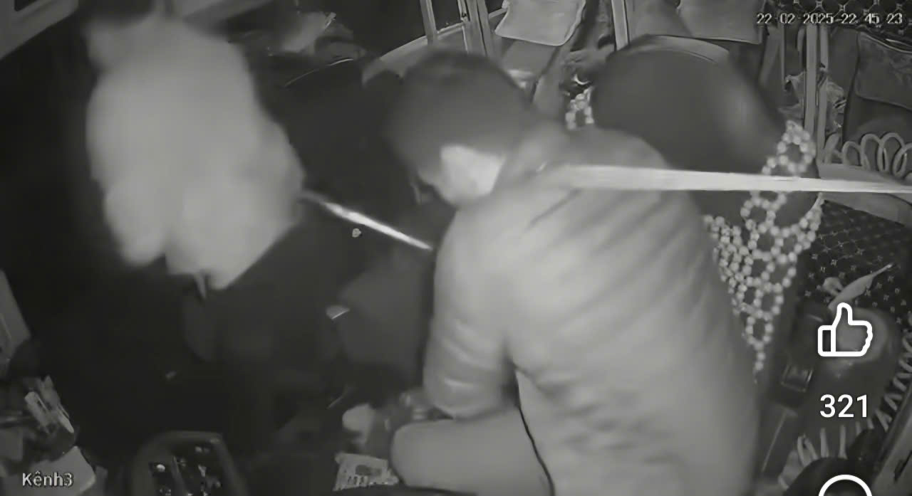 C&ocirc;ng an x&aacute;c minh clip h&agrave;nh hung t&agrave;i xế xe kh&aacute;ch tại Bắc Giang- Ảnh 3.