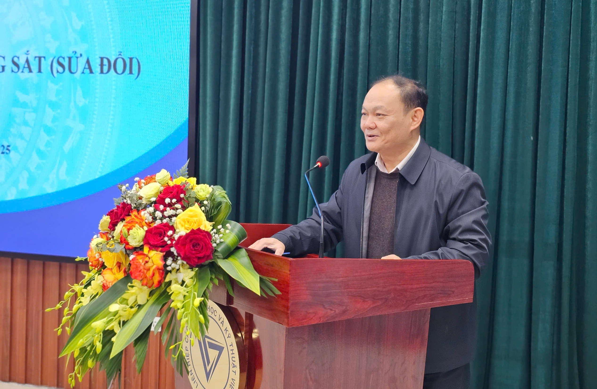 Huy động tối đa c&aacute;c nguồn lực ph&aacute;t triển kết cấu hạ tầng đường sắt- Ảnh 1.