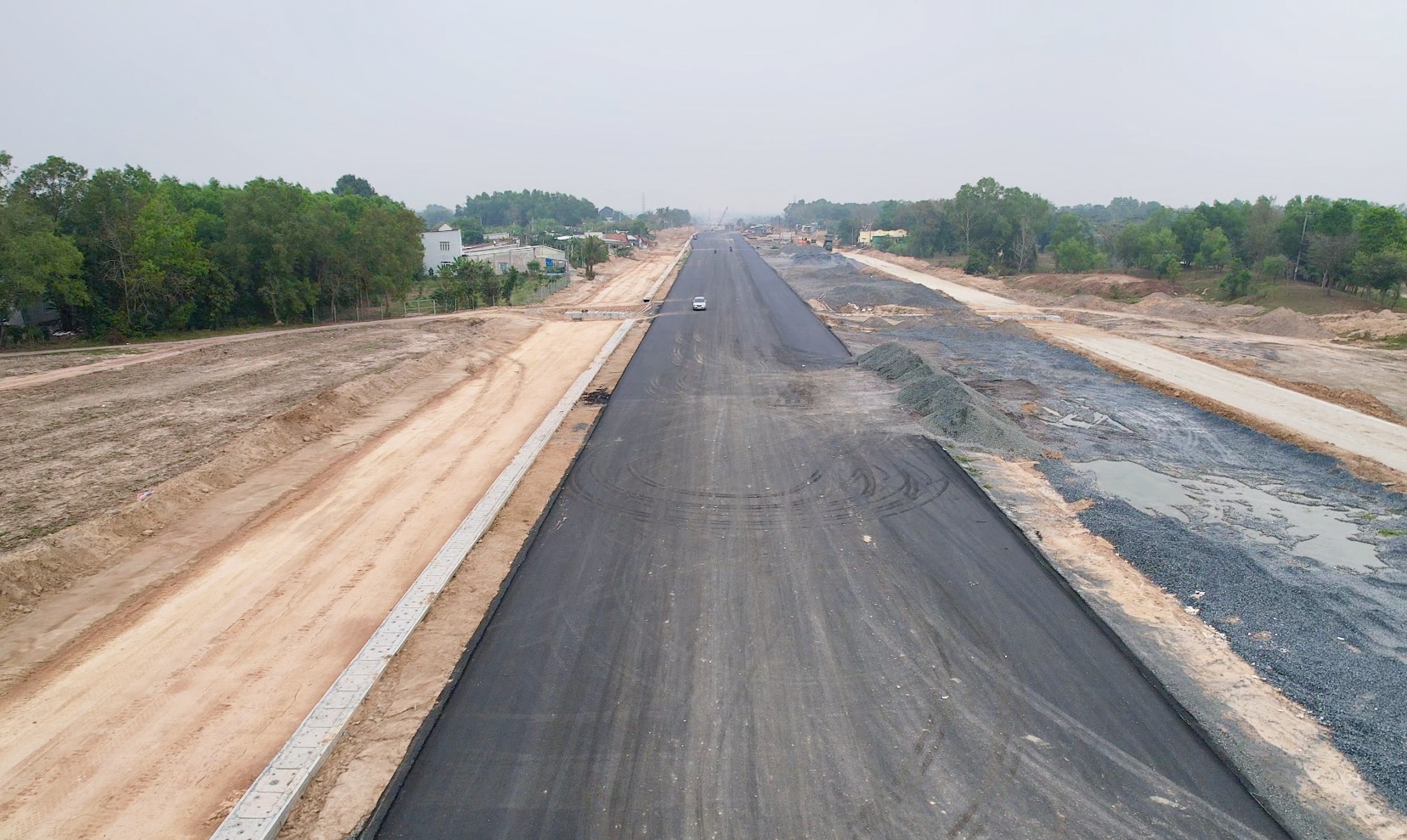 Ba gói thầu Vành đai 3 TP.HCM qua Đồng Nai cùng tăng tốc chạy đua tiến độ- Ảnh 15. Ba gói thầu Vành đai 3 TP.HCM qua Đồng Nai cùng tăng tốc chạy đua tiến độ- Ảnh 15.