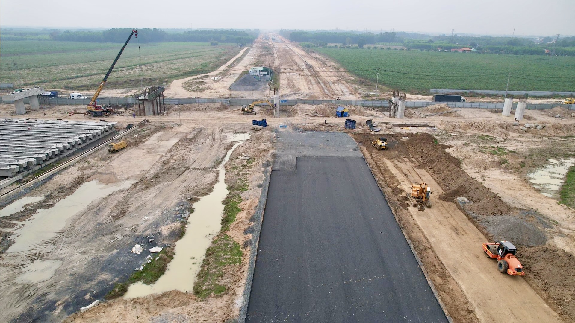 Ba gói thầu Vành đai 3 TP.HCM qua Đồng Nai cùng tăng tốc chạy đua tiến độ- Ảnh 1. Ba gói thầu Vành đai 3 TP.HCM qua Đồng Nai cùng tăng tốc chạy đua tiến độ- Ảnh 1.