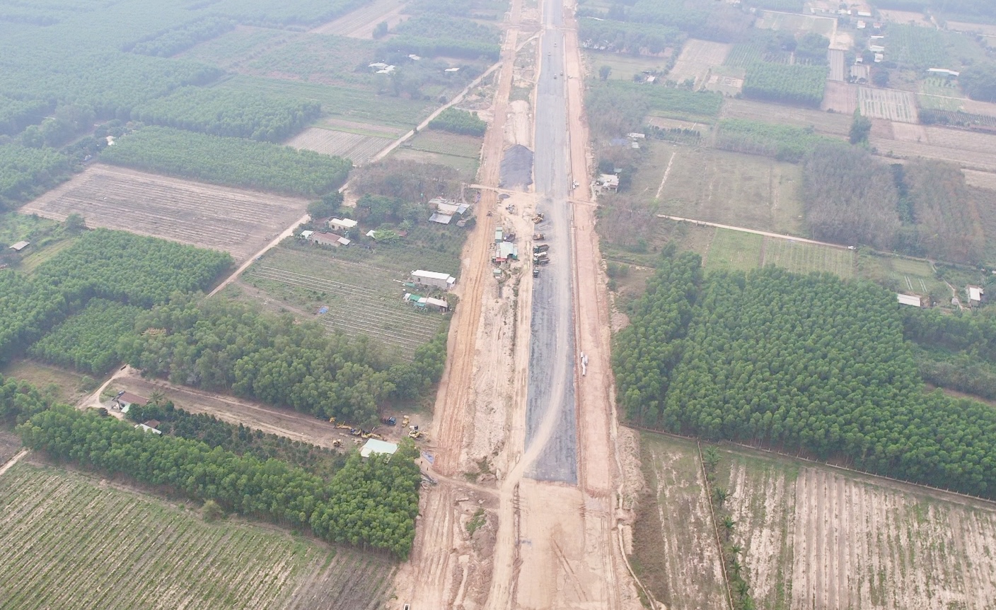 Ba gói thầu Vành đai 3 TP.HCM qua Đồng Nai cùng tăng tốc chạy đua tiến độ- Ảnh 16. Ba gói thầu Vành đai 3 TP.HCM qua Đồng Nai cùng tăng tốc chạy đua tiến độ- Ảnh 16.