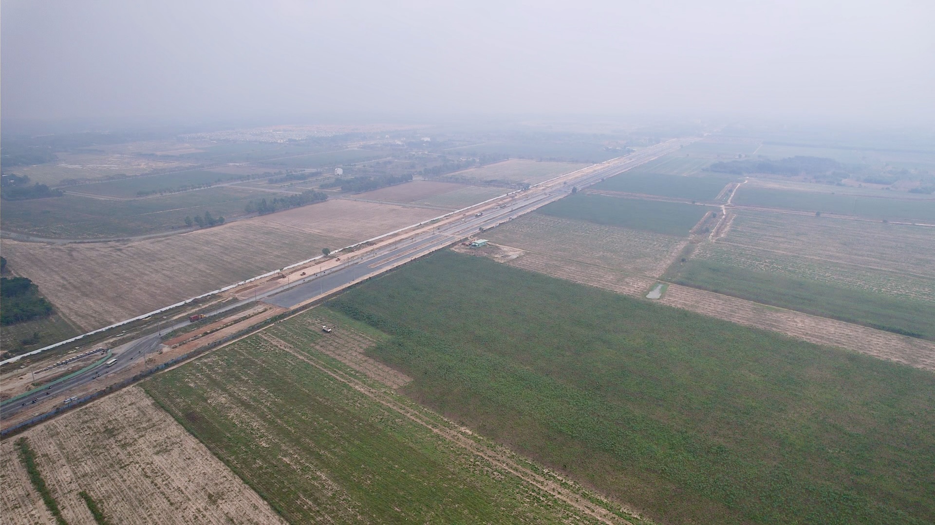 Ba gói thầu Vành đai 3 TP.HCM qua Đồng Nai cùng tăng tốc chạy đua tiến độ- Ảnh 8. Ba gói thầu Vành đai 3 TP.HCM qua Đồng Nai cùng tăng tốc chạy đua tiến độ- Ảnh 8.