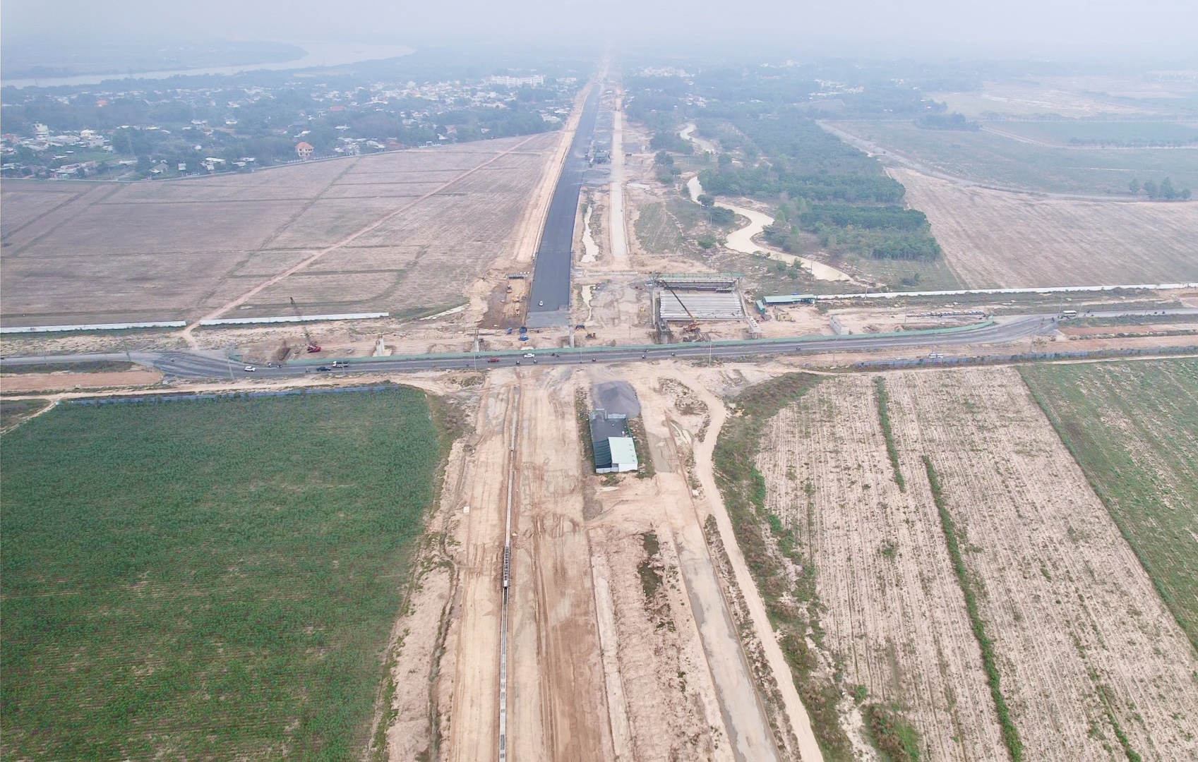 Ba gói thầu Vành đai 3 TP.HCM qua Đồng Nai cùng tăng tốc chạy đua tiến độ- Ảnh 13. Ba gói thầu Vành đai 3 TP.HCM qua Đồng Nai cùng tăng tốc chạy đua tiến độ- Ảnh 13.