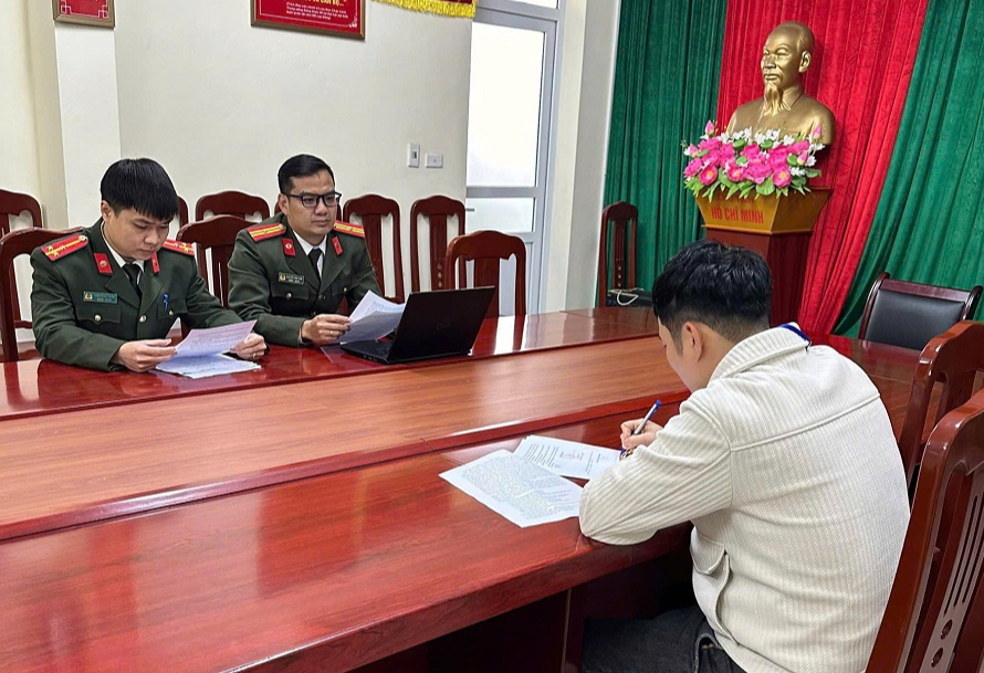 Bịa tin tăng học ph&iacute; khi chuyển s&aacute;t hạch GPLX sang c&ocirc;ng an, một người bị xử l&yacute;- Ảnh 1.