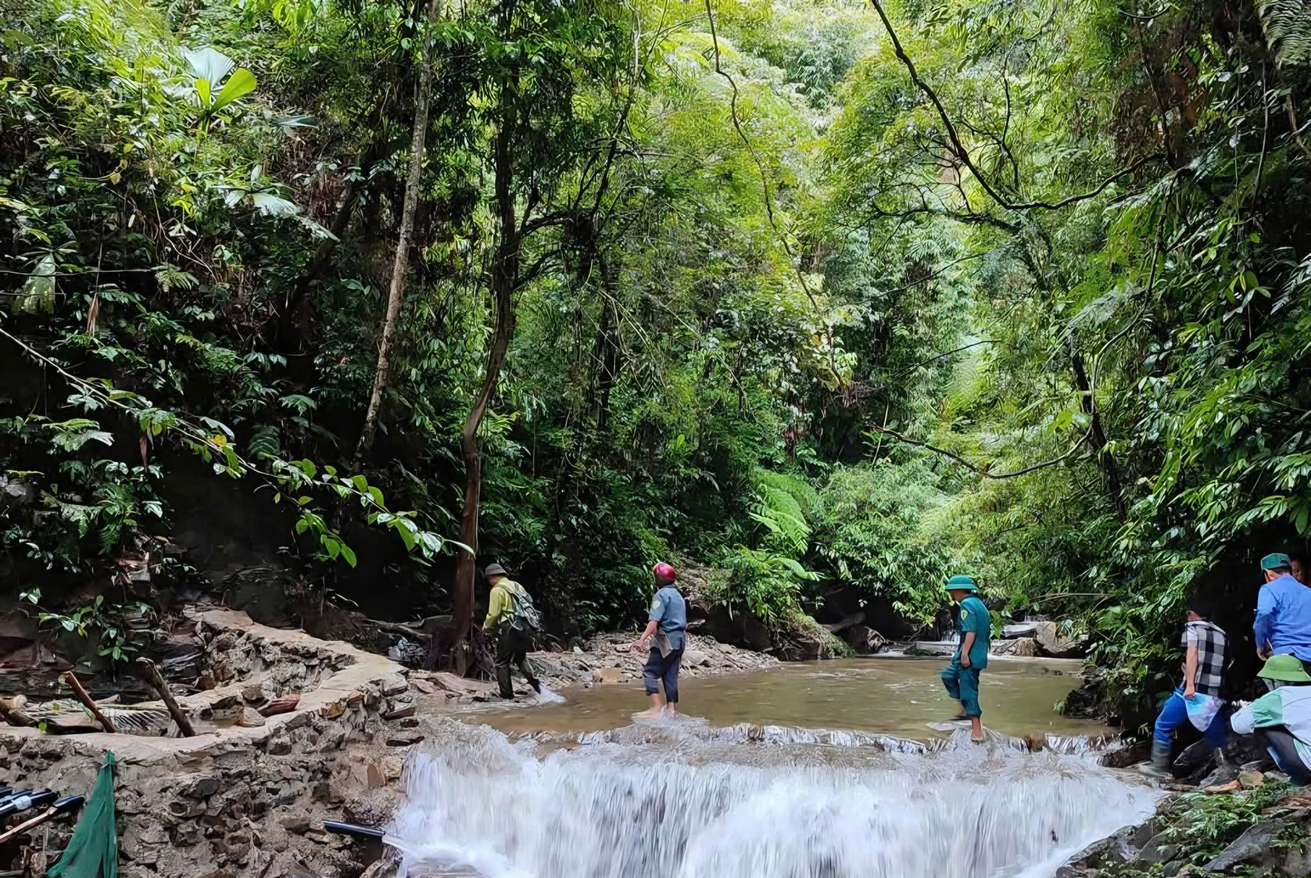 Lễ c&uacute;ng rừng của người M&ocirc;ng N&agrave; Hẩu được chứng nhận Di sản văn h&oacute;a phi vật thể Quốc gia- Ảnh 6.