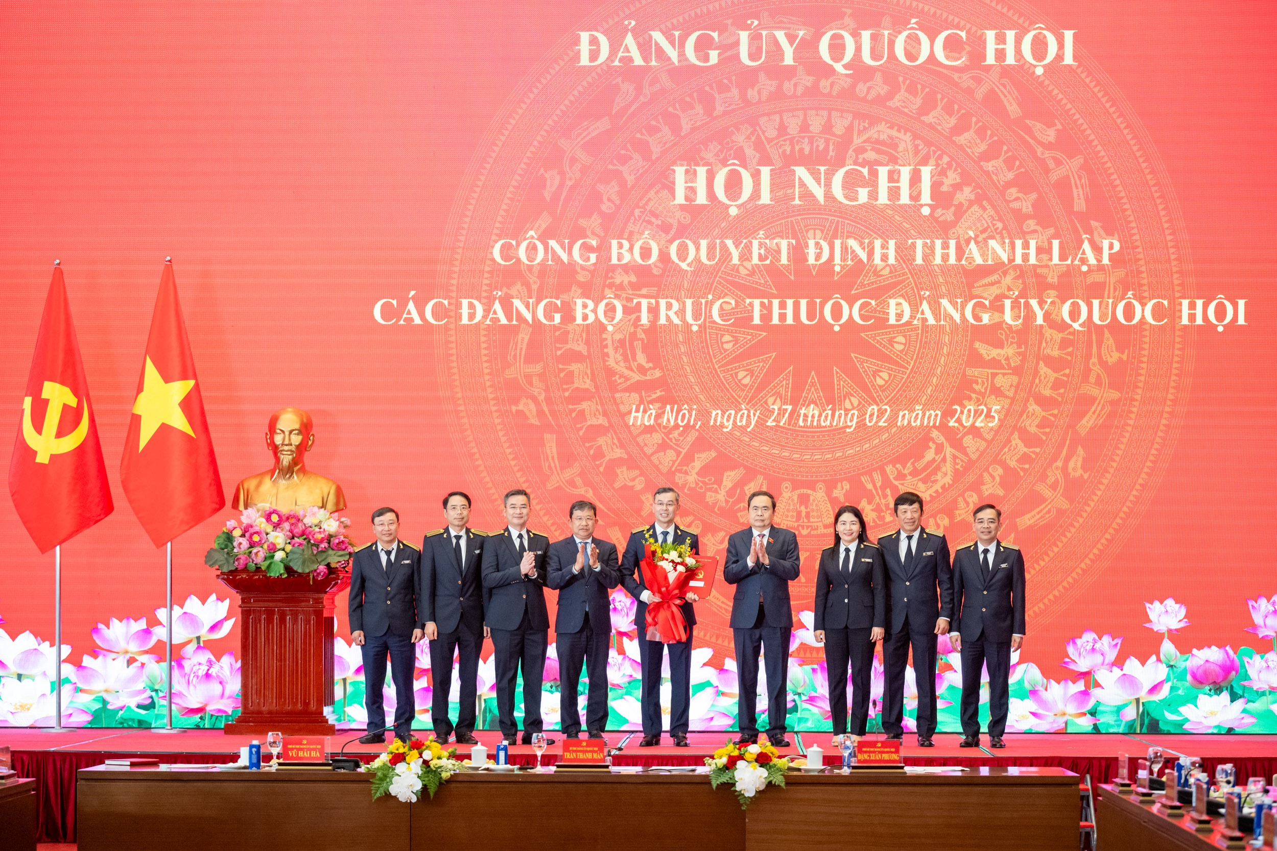 Th&agrave;nh lập 11 Đảng bộ trực thuộc Đảng ủy Quốc hội- Ảnh 1.