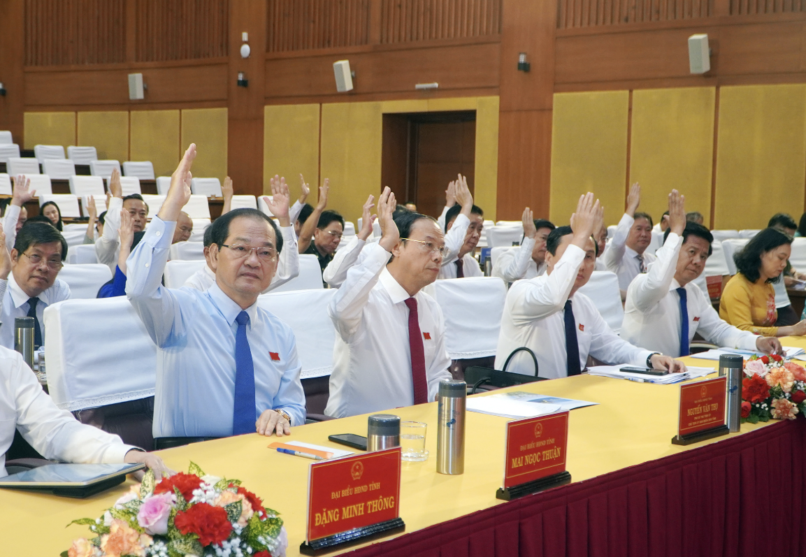 Bà Rịa - Vũng Tàu bổ nhiệm nhiều lãnh đạo tỉnh, sở ngành mới- Ảnh 1. Bà Rịa - Vũng Tàu bổ nhiệm nhiều lãnh đạo tỉnh, sở ngành mới- Ảnh 1.