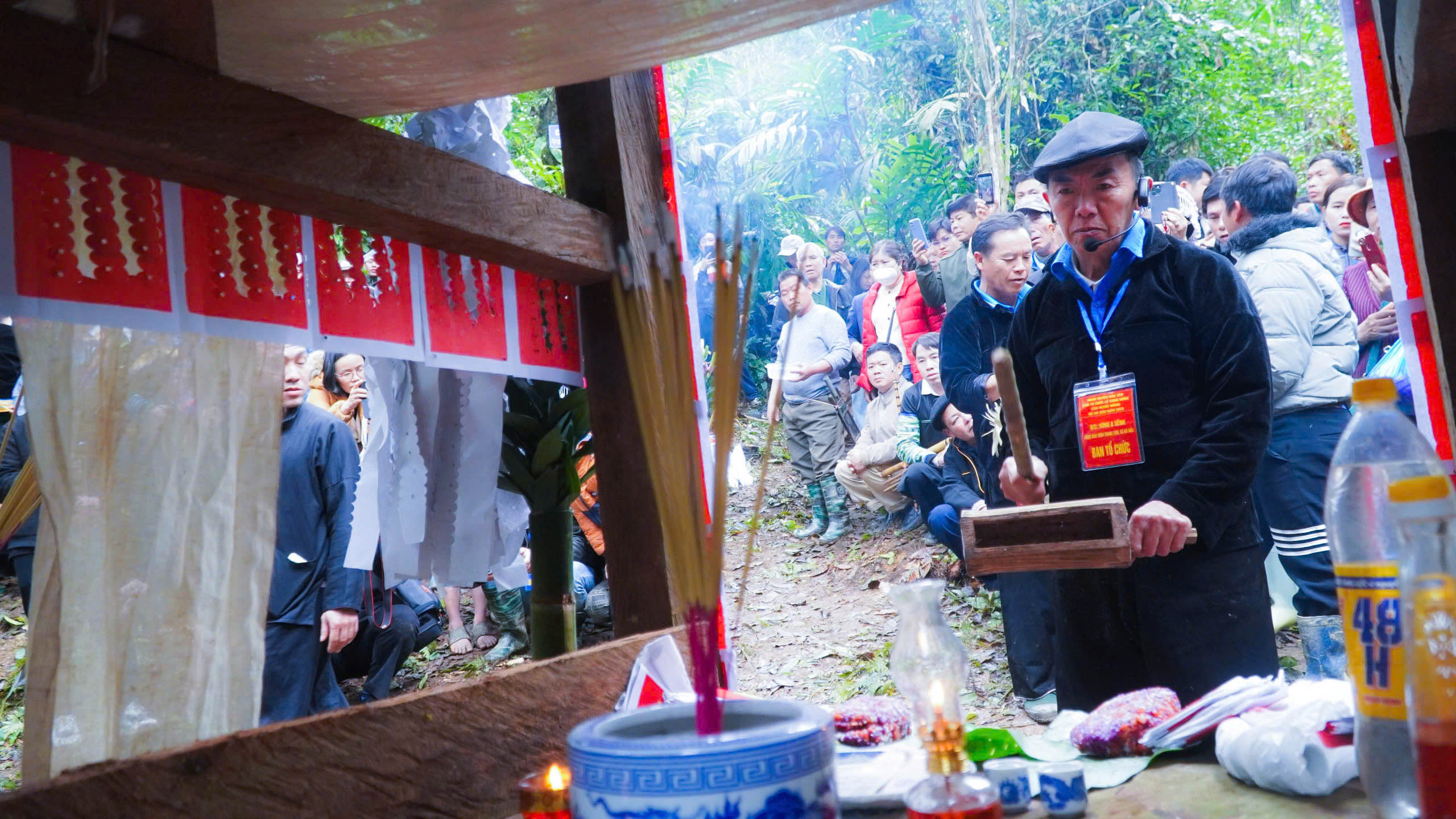 Độc đáo phiên chợ rừng già nguyên sinh của người Mông ở Nà Hẩu- Ảnh 22. Độc đáo phiên chợ rừng già nguyên sinh của người Mông ở Nà Hẩu- Ảnh 22.