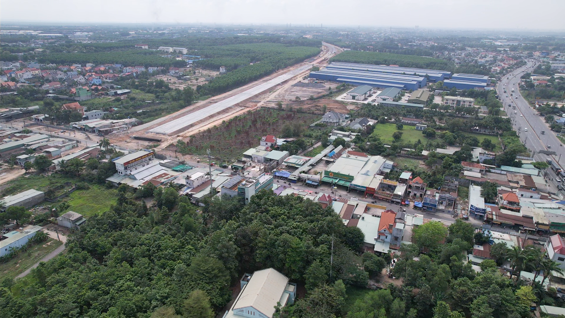 Gi&aacute; đất tạm t&iacute;nh cho t&aacute;i định cư cao tốc Bi&ecirc;n H&ograve;a - Vũng T&agrave;u qua Đồng Nai ra sao?- Ảnh 1.