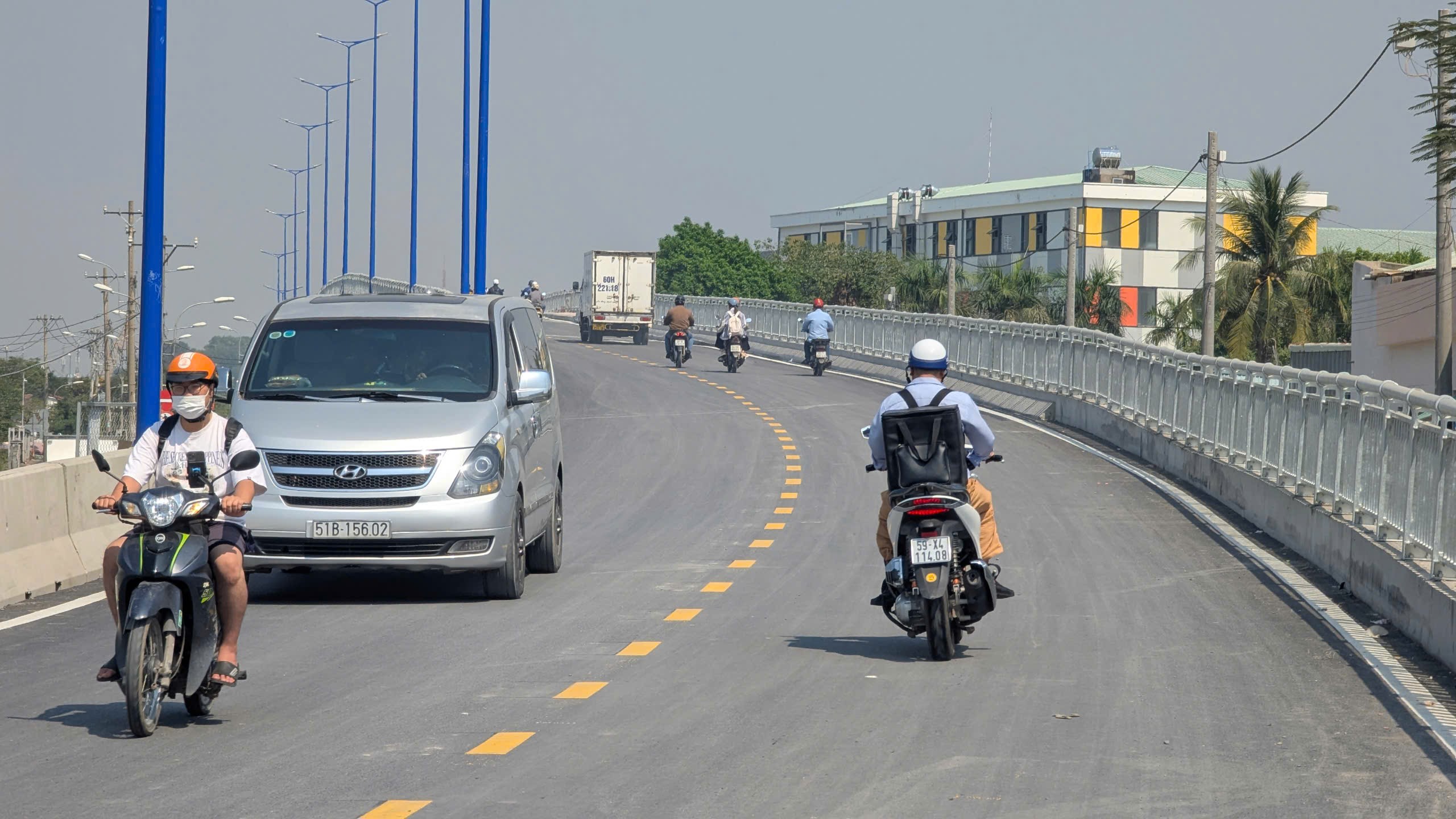 C&acirc;y cầu 700 tỷ ph&iacute;a Đ&ocirc;ng TP.HCM th&ocirc;ng xe sau nhiều năm chờ đợi- Ảnh 1.