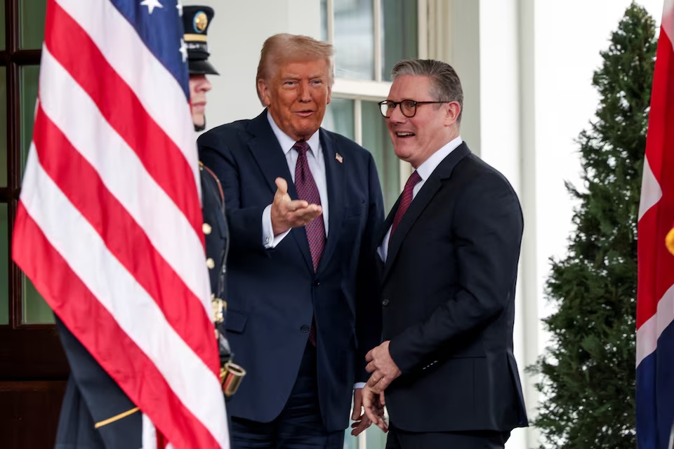 &Ocirc;ng Donald Trump n&eacute; tr&aacute;nh đề nghị đảm bảo an ninh cho Ukraine của Thủ tướng Anh- Ảnh 3.