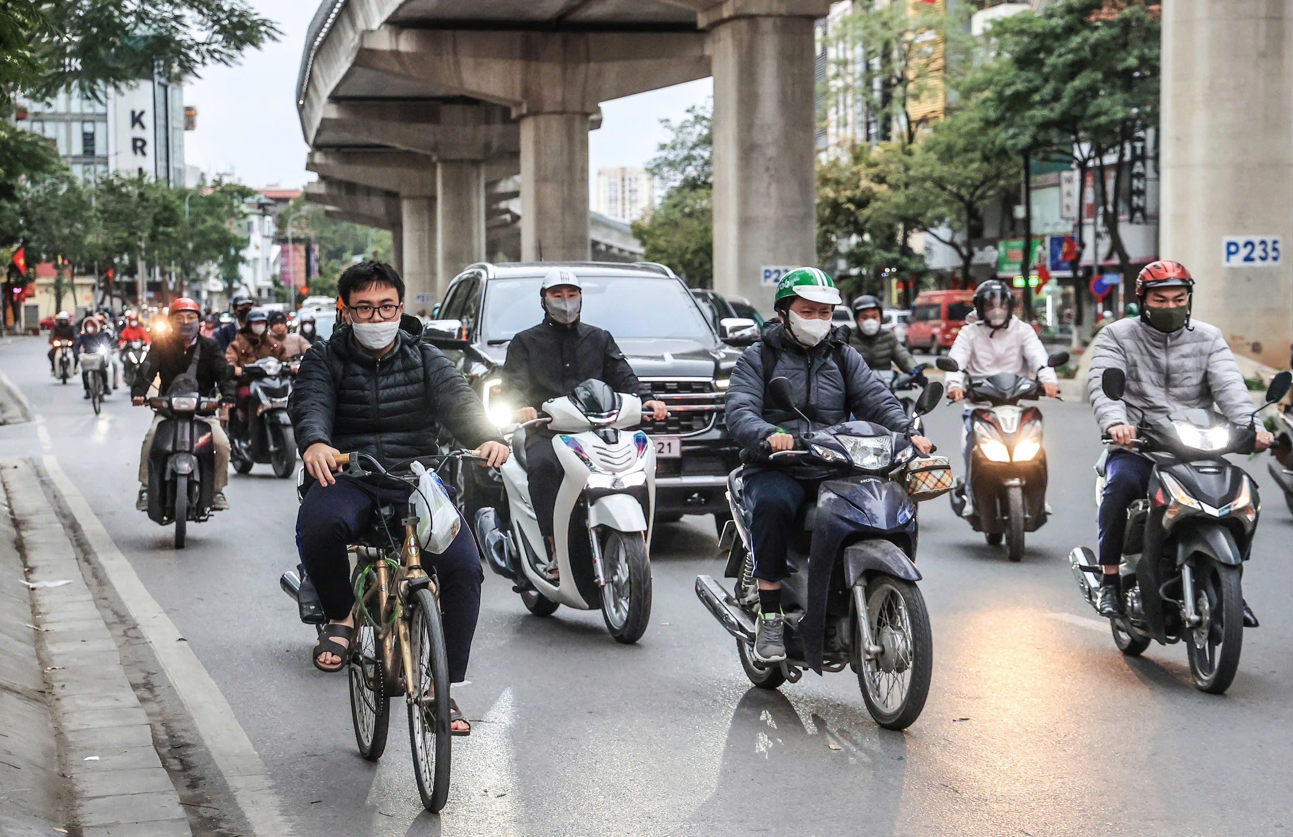 H&agrave; Nội th&ocirc;ng tho&aacute;ng bất ngờ sau kỳ nghỉ tết Nguy&ecirc;n đ&aacute;n Ất Tỵ- Ảnh 3.