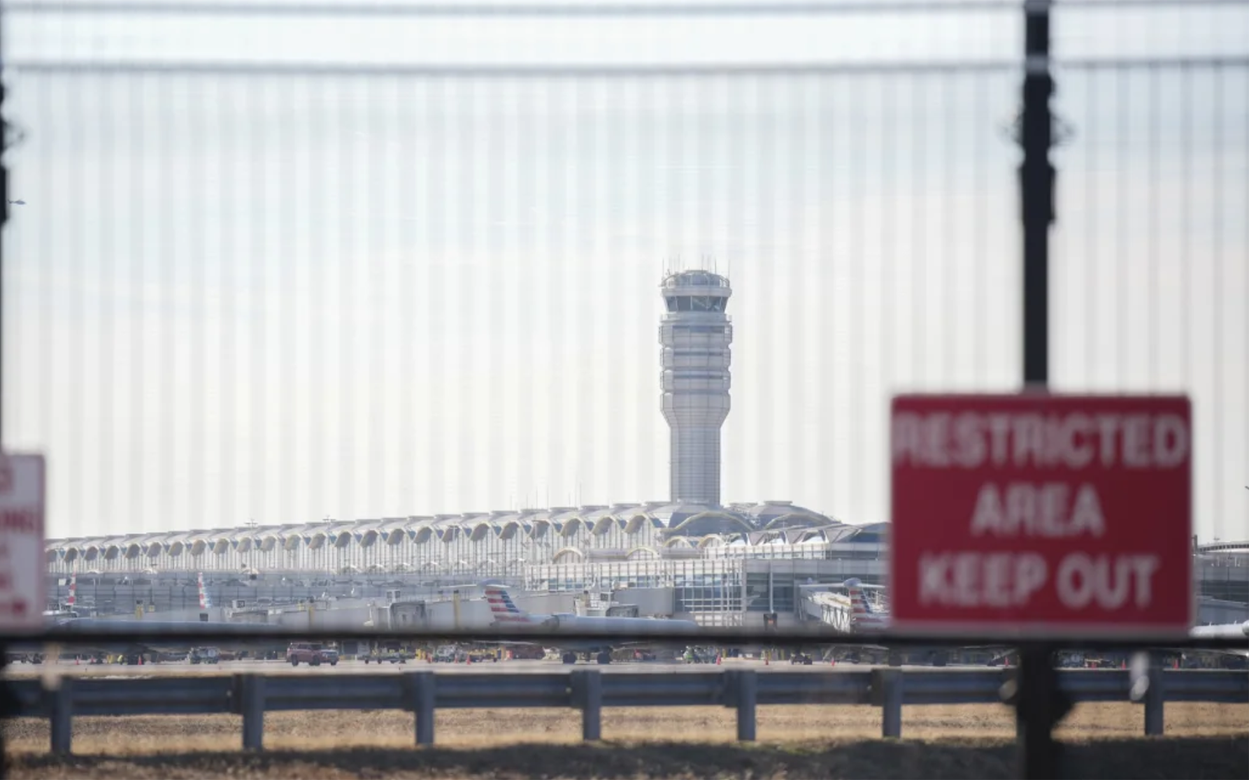 Mỹ thiếu trầm trọng nh&acirc;n sự kiểm so&aacute;t kh&ocirc;ng lưu