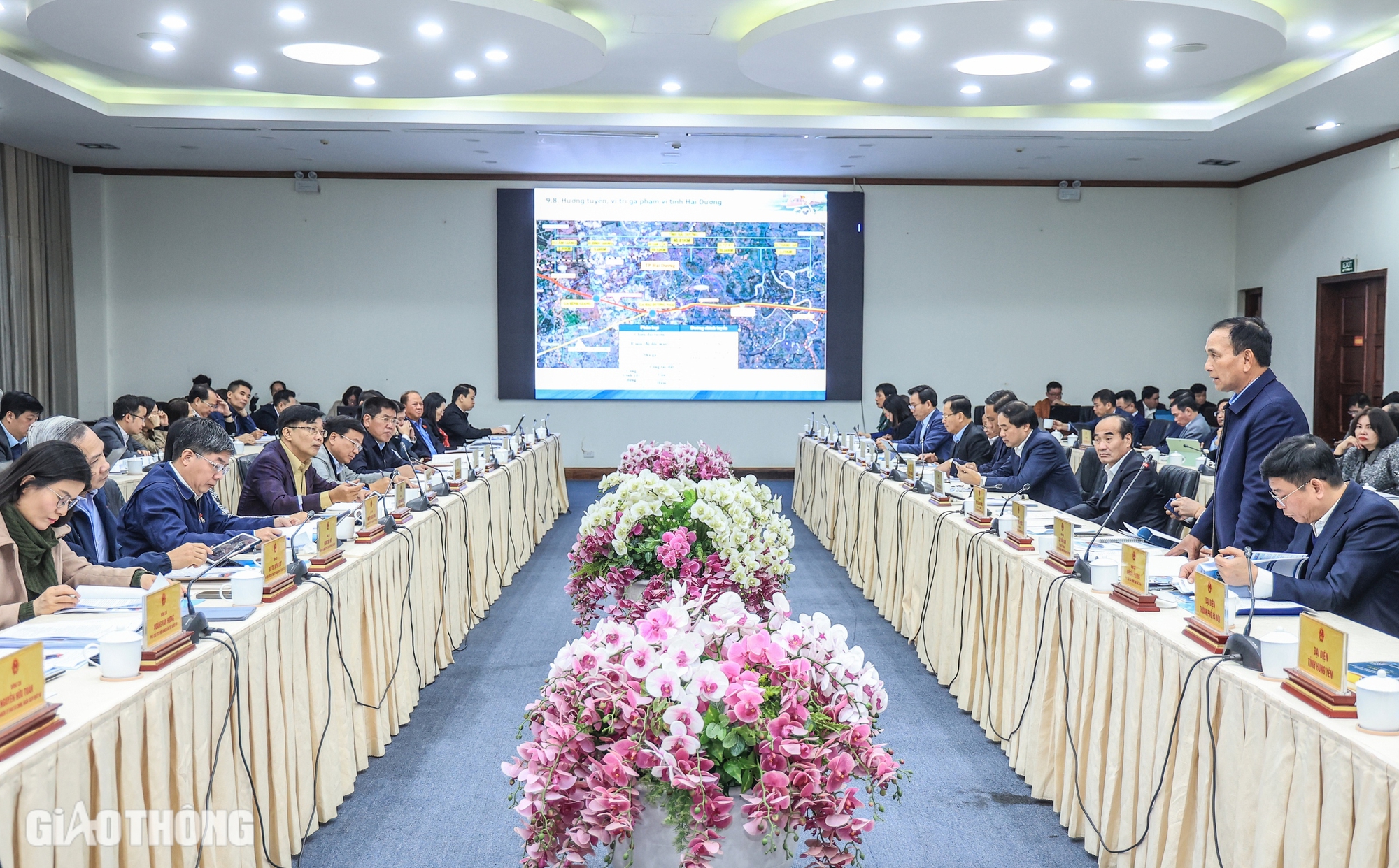 Sớm đầu tư đường sắt L&agrave;o Cai - H&agrave; Nội - Hải Ph&ograve;ng, tạo thuận lợi vận tải li&ecirc;n vận quốc tế- Ảnh 3.