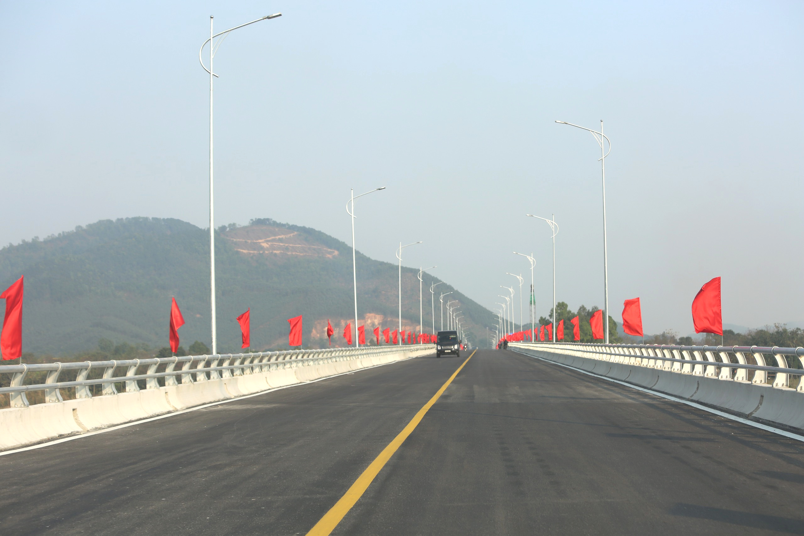 Ngắm tuyến đường ngh&igrave;n tỷ nối 2 quốc lộ ở Thanh H&oacute;a- Ảnh 14.