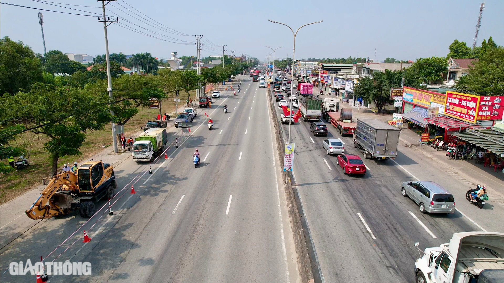 Bắt đầu duy tu hệ thống tho&aacute;t nước tr&ecirc;n QL51- Ảnh 6.