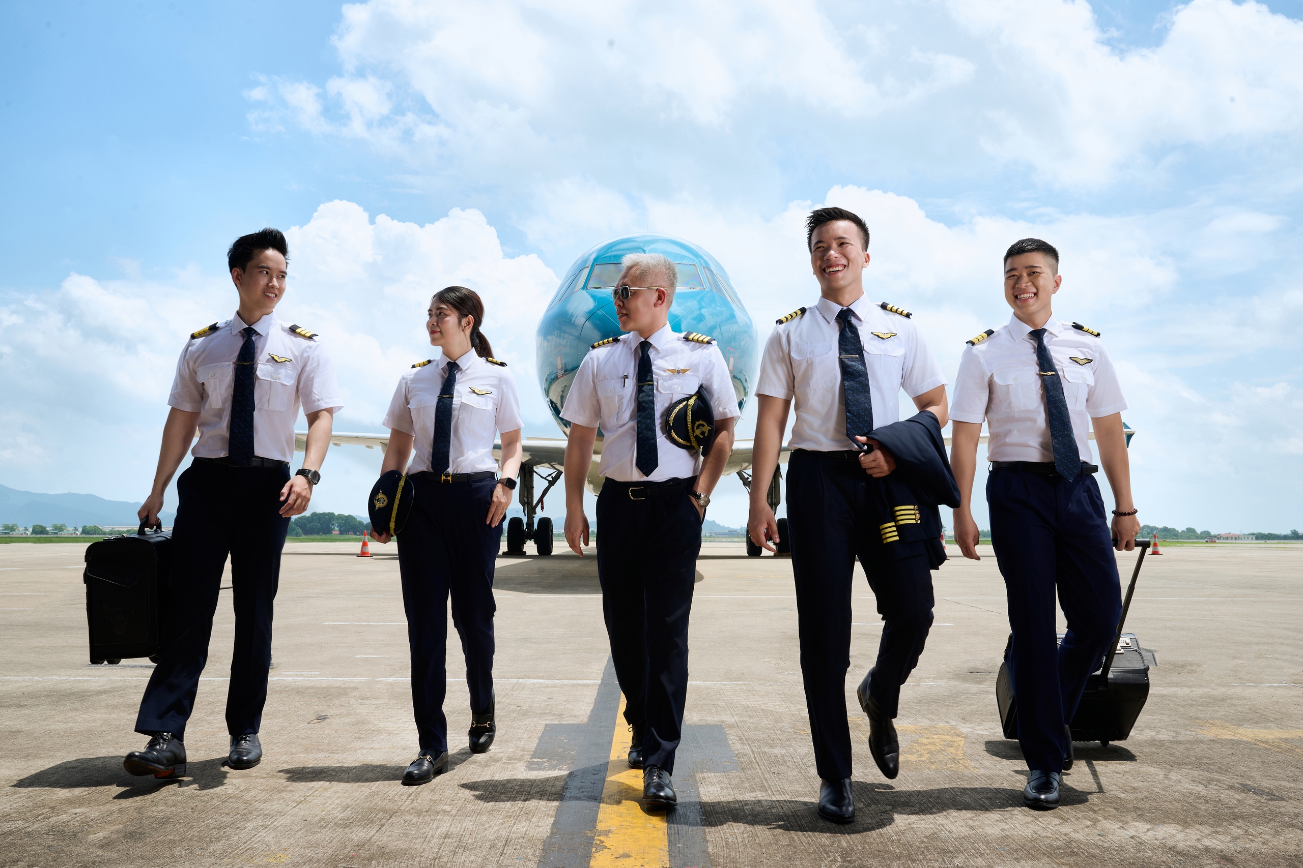 Vietnam Airlines vận chuyển gần 2,4 triệu lượt kh&aacute;ch dịp Tết Nguy&ecirc;n đ&aacute;n 2025- Ảnh 2.