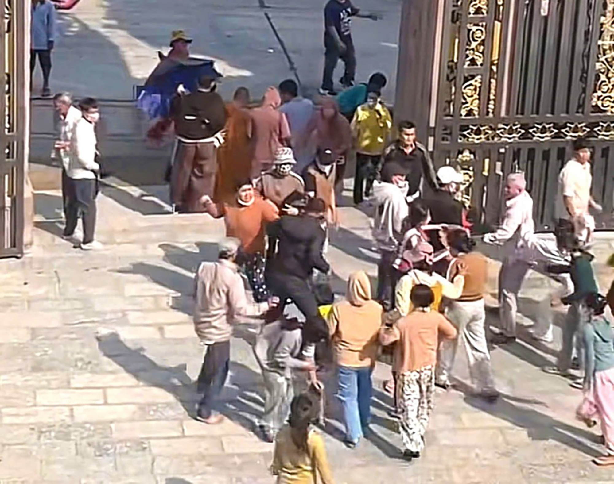 Từ vụ d&agrave;n cảnh để cướp ở ch&ugrave;a Kim Ti&ecirc;n- Ảnh 1.