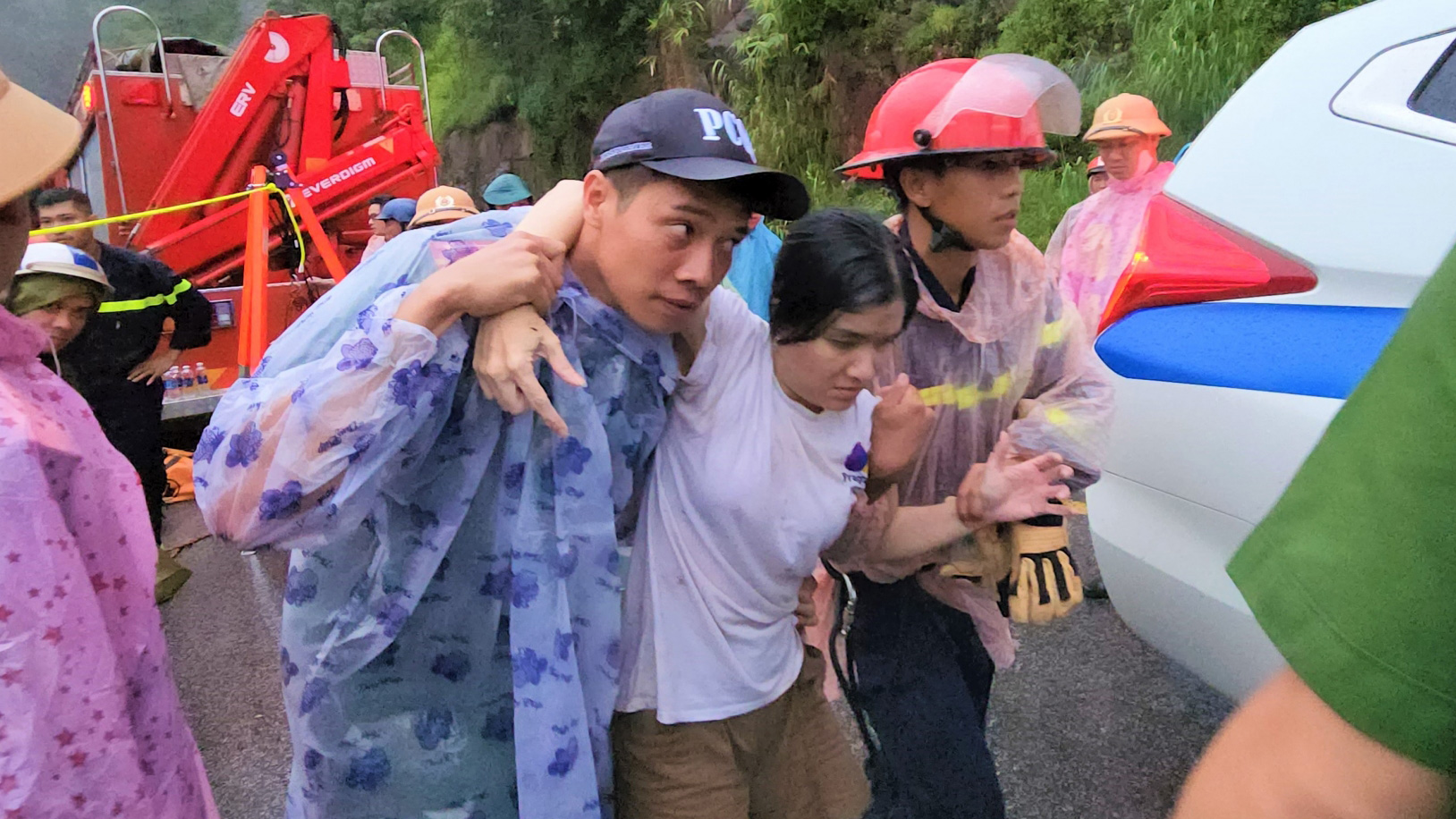 Vụ &ocirc; t&ocirc; rơi xuống vực: Đầu độc chết người t&igrave;nh rồi chở đi chơi lần cuối- Ảnh 1.