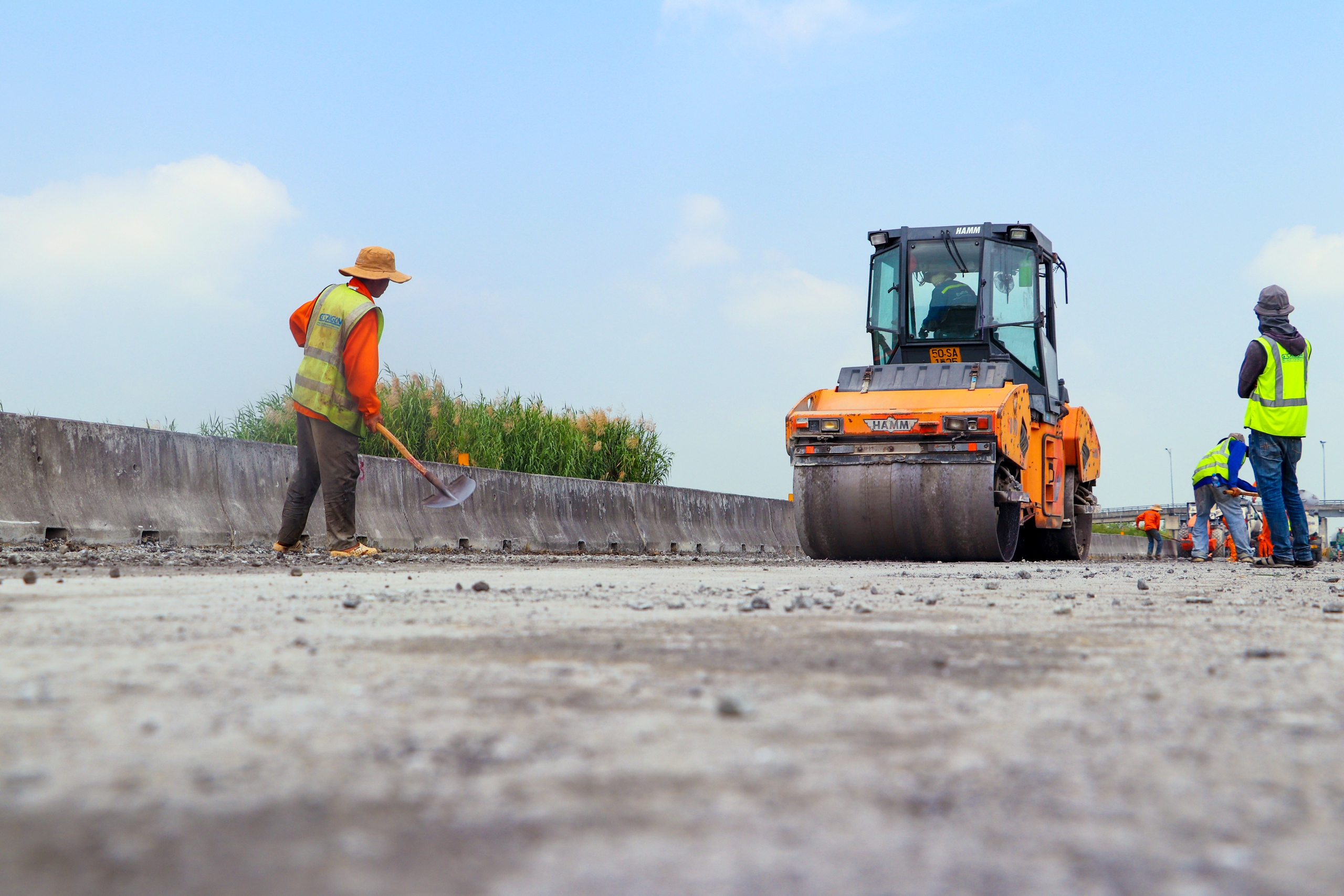 Dự &aacute;n n&acirc;ng cấp tuyến Lộ Tẻ - Rạch Sỏi hối hả sau Tết- Ảnh 2.