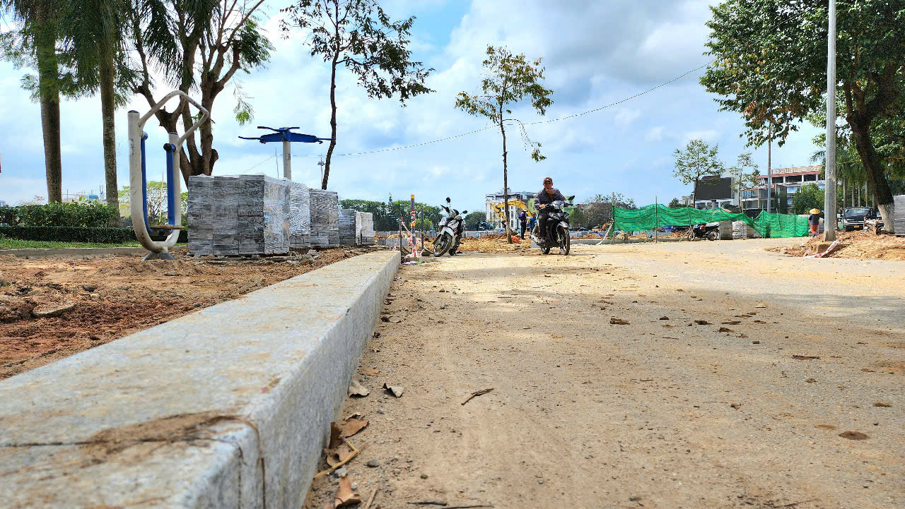 Đua tiến độ dự &aacute;n trăm tỷ n&acirc;ng tầm trung t&acirc;m TP Quảng Ng&atilde;i- Ảnh 5.