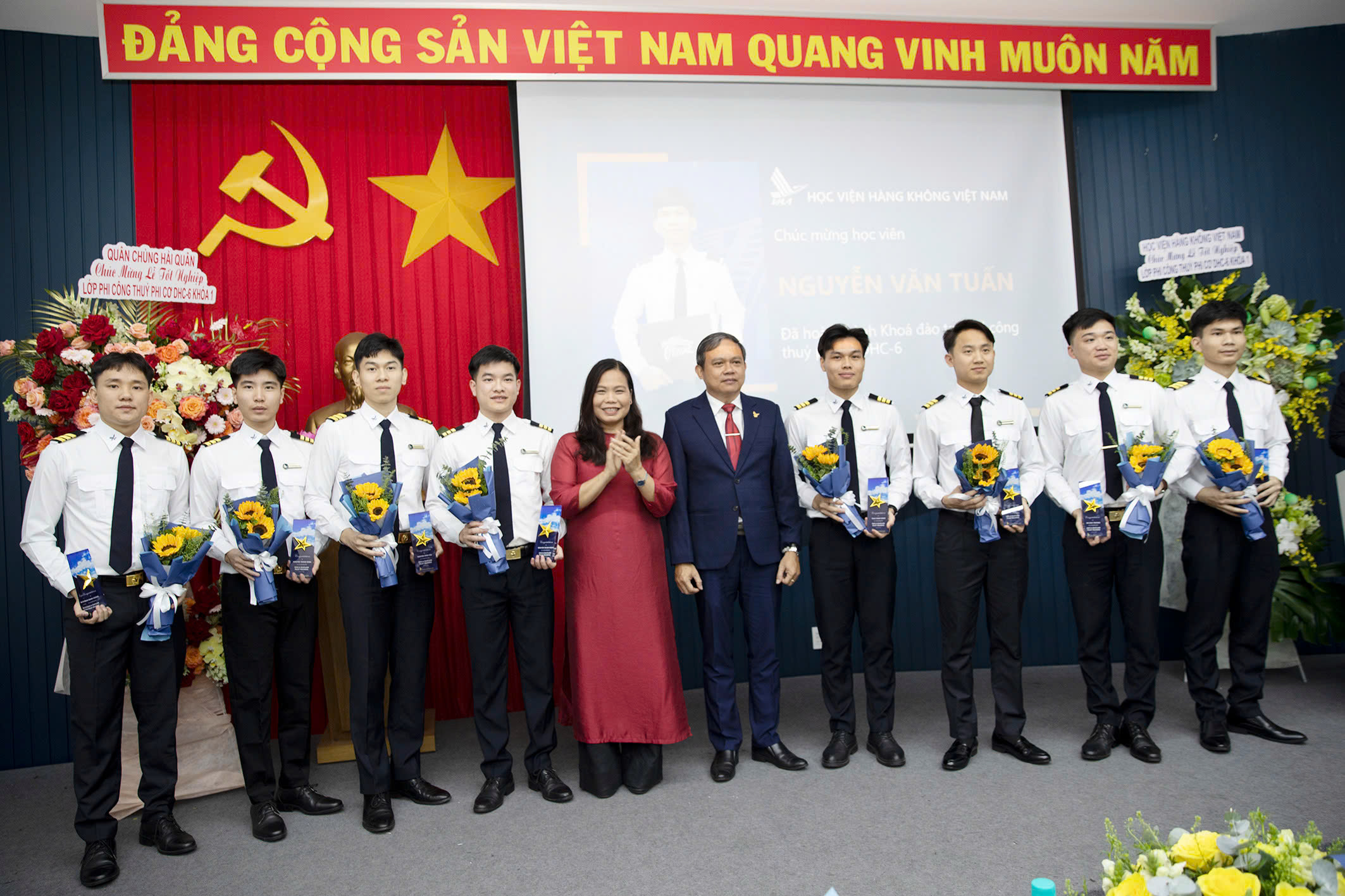 8 phi c&ocirc;ng thủy phi cơ của Học viện H&agrave;ng kh&ocirc;ng Việt Nam tốt nghiệp xuất sắc- Ảnh 4.