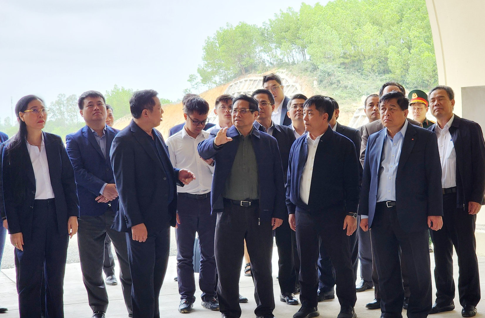 Thủ tướng: Ho&agrave;n th&agrave;nh cao tốc Quảng Ng&atilde;i - Ho&agrave;i Nhơn trong năm 2025- Ảnh 2.