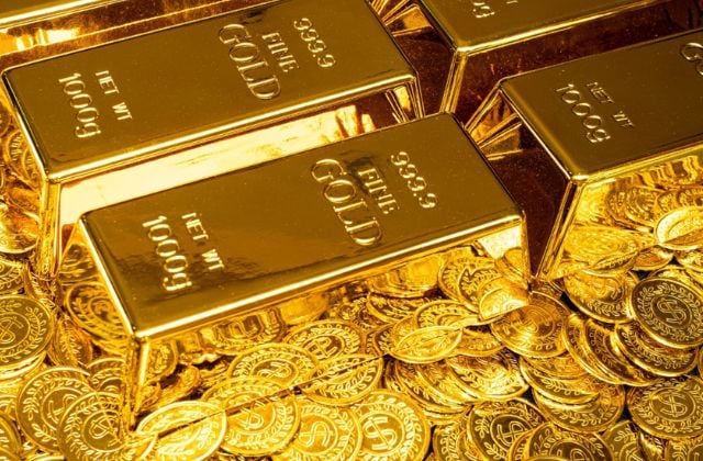 V&agrave;ng thế giới rớt xuống mức thấp nhất trong 3 th&aacute;ng, v&agrave;ng trong nước l&ugrave;i xa mốc kỷ lục- Ảnh 1.