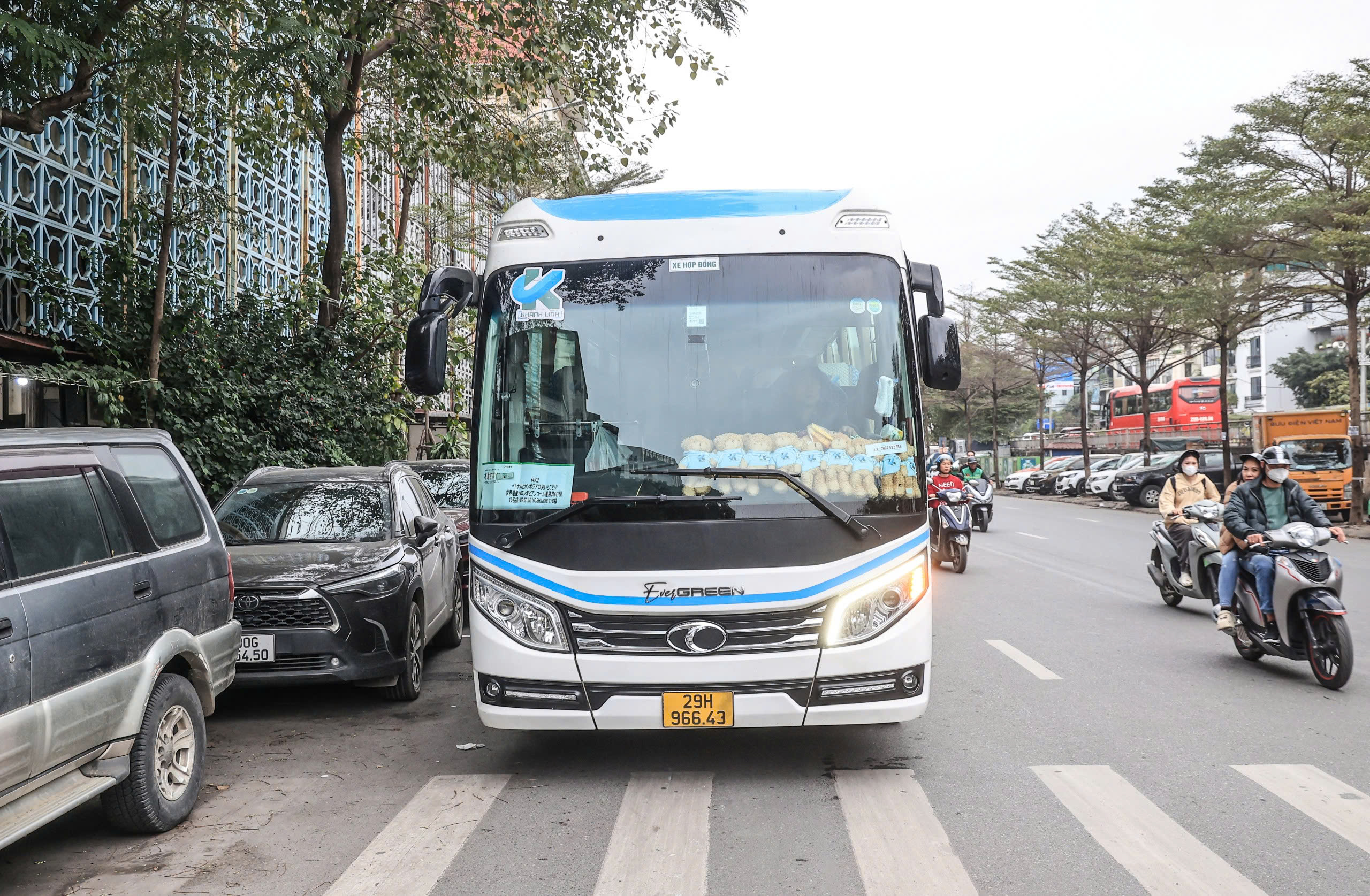 Ng&agrave;y đầu hạn chế xe tr&ecirc;n 16 chỗ v&agrave;o khu vực phố cổ H&agrave; Nội- Ảnh 10.