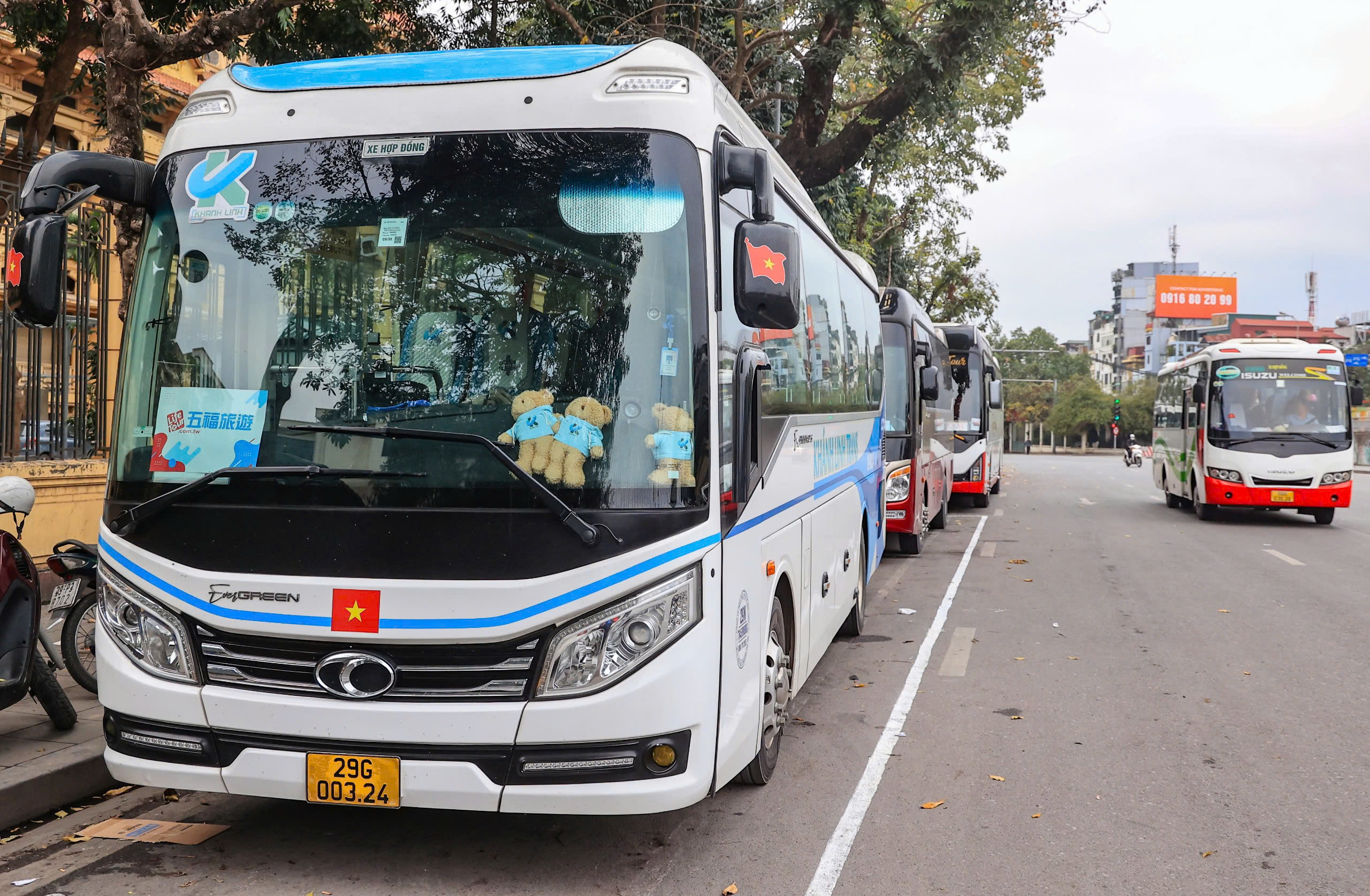 Ng&agrave;y đầu hạn chế xe tr&ecirc;n 16 chỗ v&agrave;o khu vực phố cổ H&agrave; Nội- Ảnh 8.