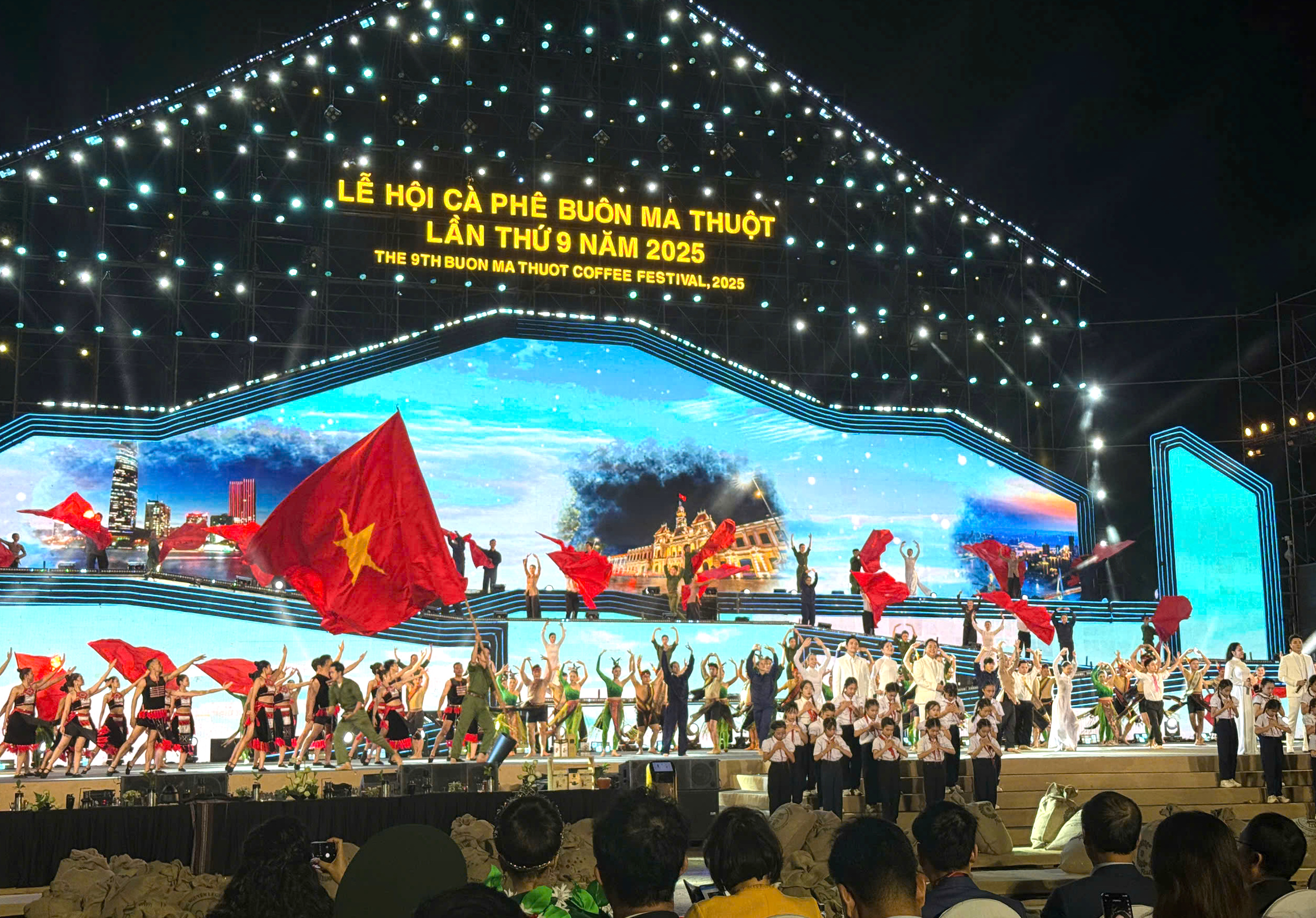 Cà phê Việt Nam ngày càng khẳng định được chất lượng, thương hiệu và giá trị- Ảnh 1. Cà phê Việt Nam ngày càng khẳng định được chất lượng, thương hiệu và giá trị- Ảnh 1.