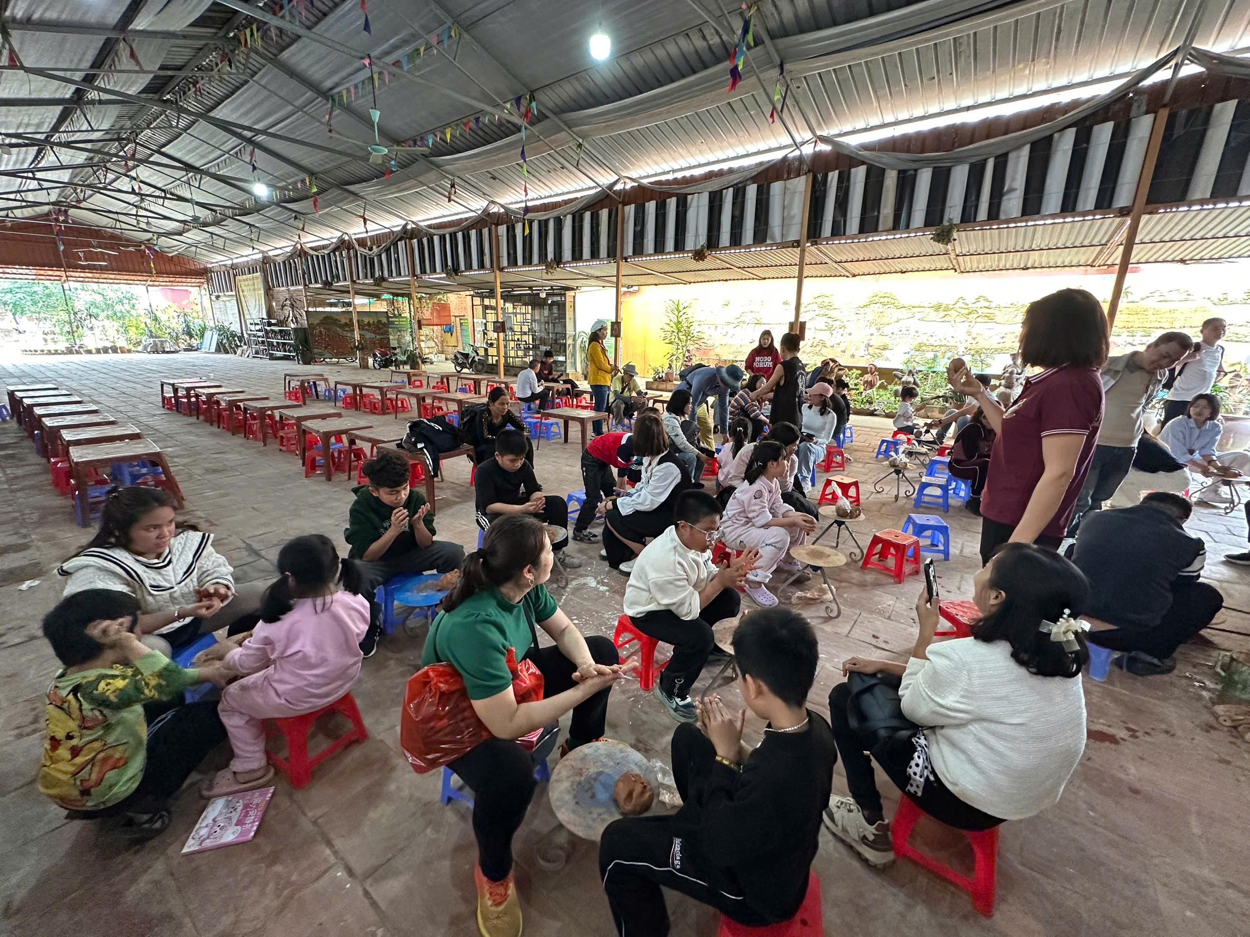 Du kh&aacute;ch tham gia tour du lịch bằng xe bu&yacute;t miễn ph&iacute; ở Bắc Ninh n&oacute;i g&igrave;?- Ảnh 33.