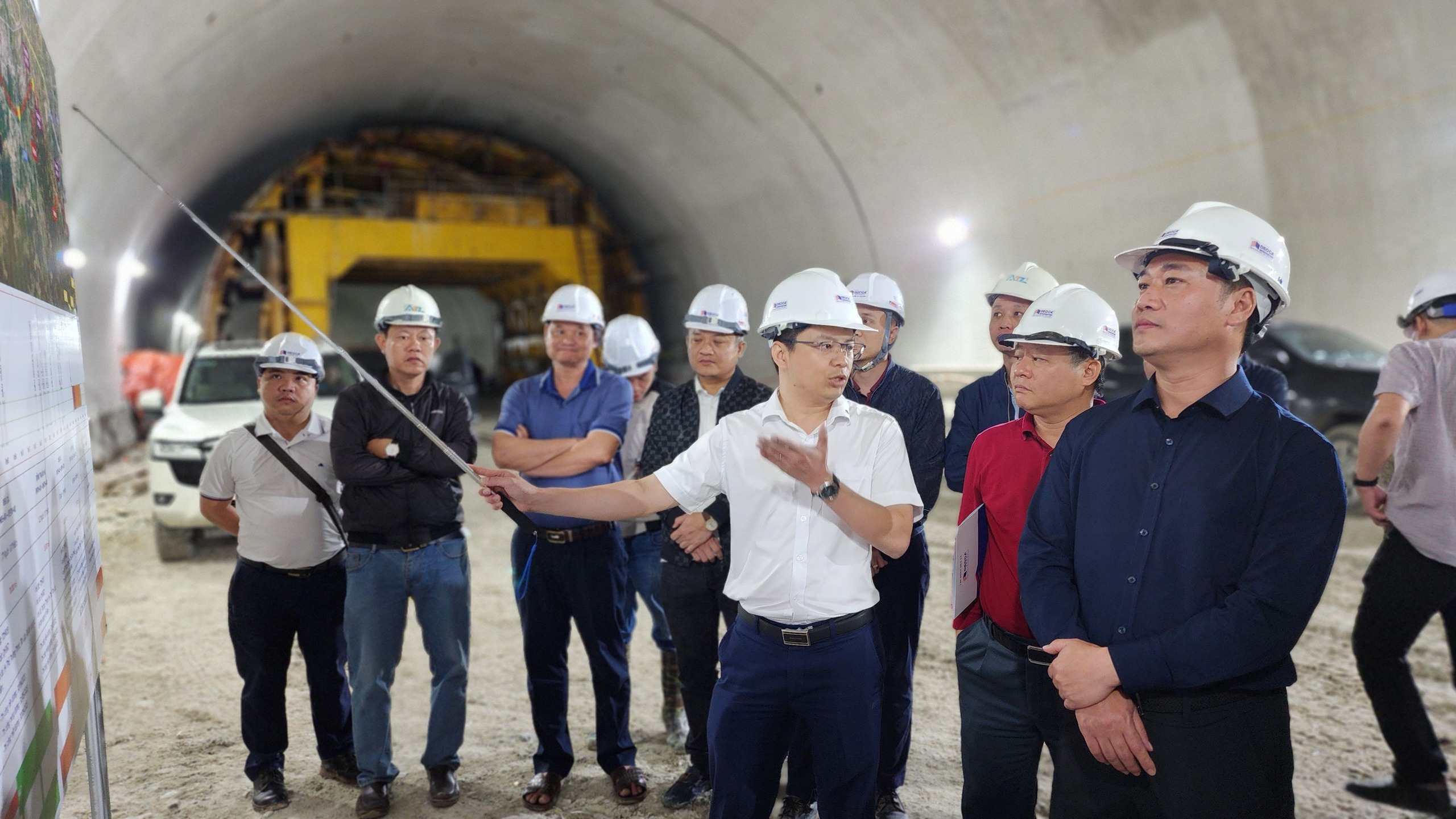 Thứ trưởng Nguyễn Việt H&ugrave;ng: Nỗ lực cao nhất ho&agrave;n th&agrave;nh cao tốc Quảng Ng&atilde;i - Ho&agrave;i Nhơn- Ảnh 3.